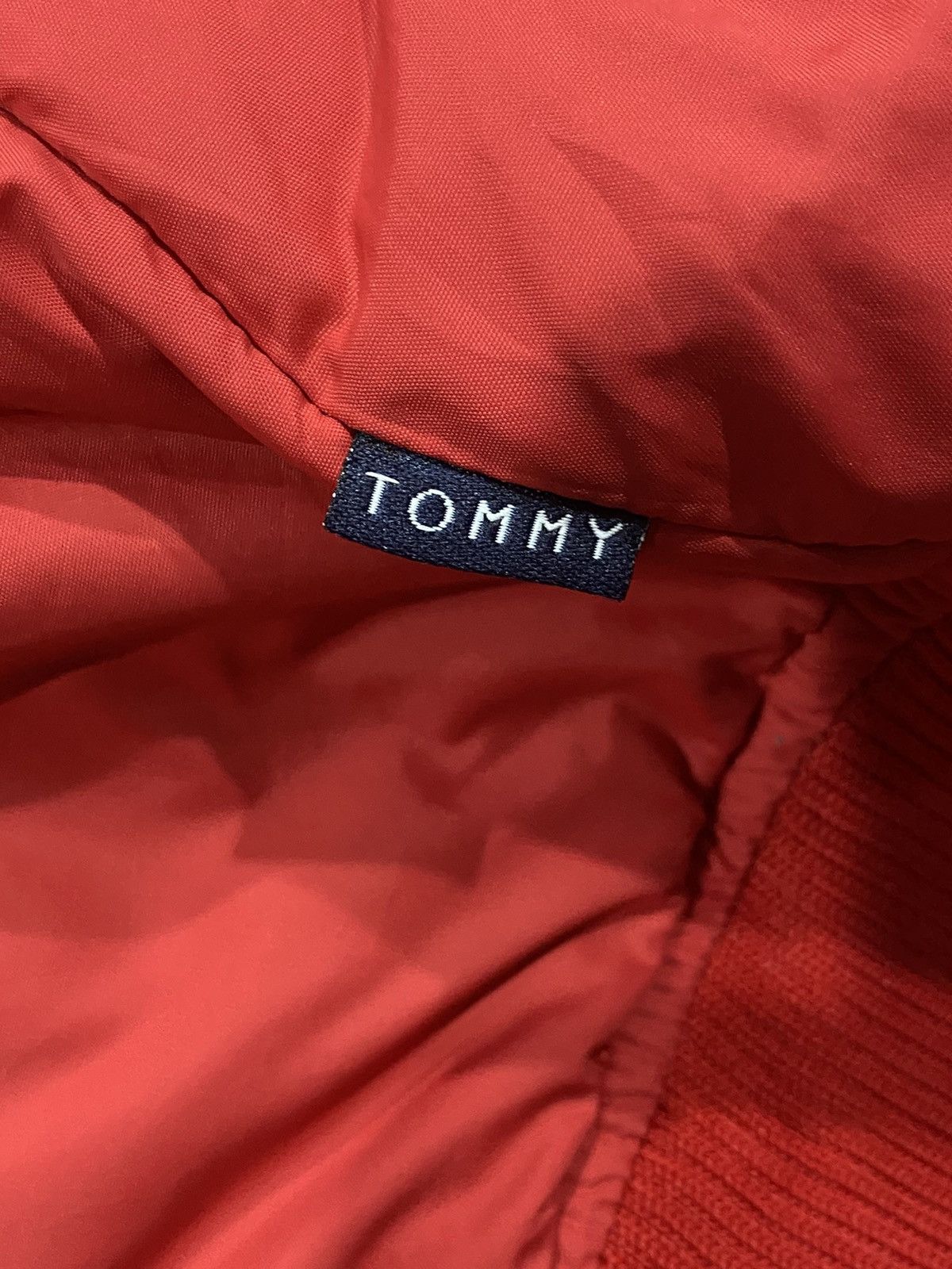 Designer × Tommy Hilfiger Rare Tommy Hilfiger Down Jacket Riversable Sleeveless Size US L / EU 52-54 / 3 - 11 Thumbnail