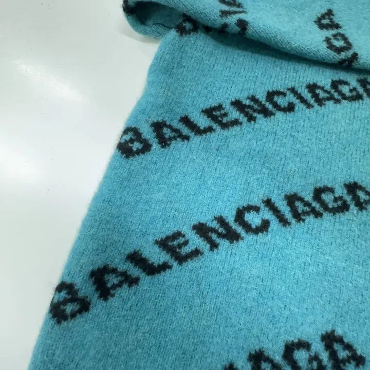Balenciaga Balenciaga Balenciaga VNeck Logo Sweater in Blue -2507 Size US S / EU 44-46 / 1 - 7 Thumbnail