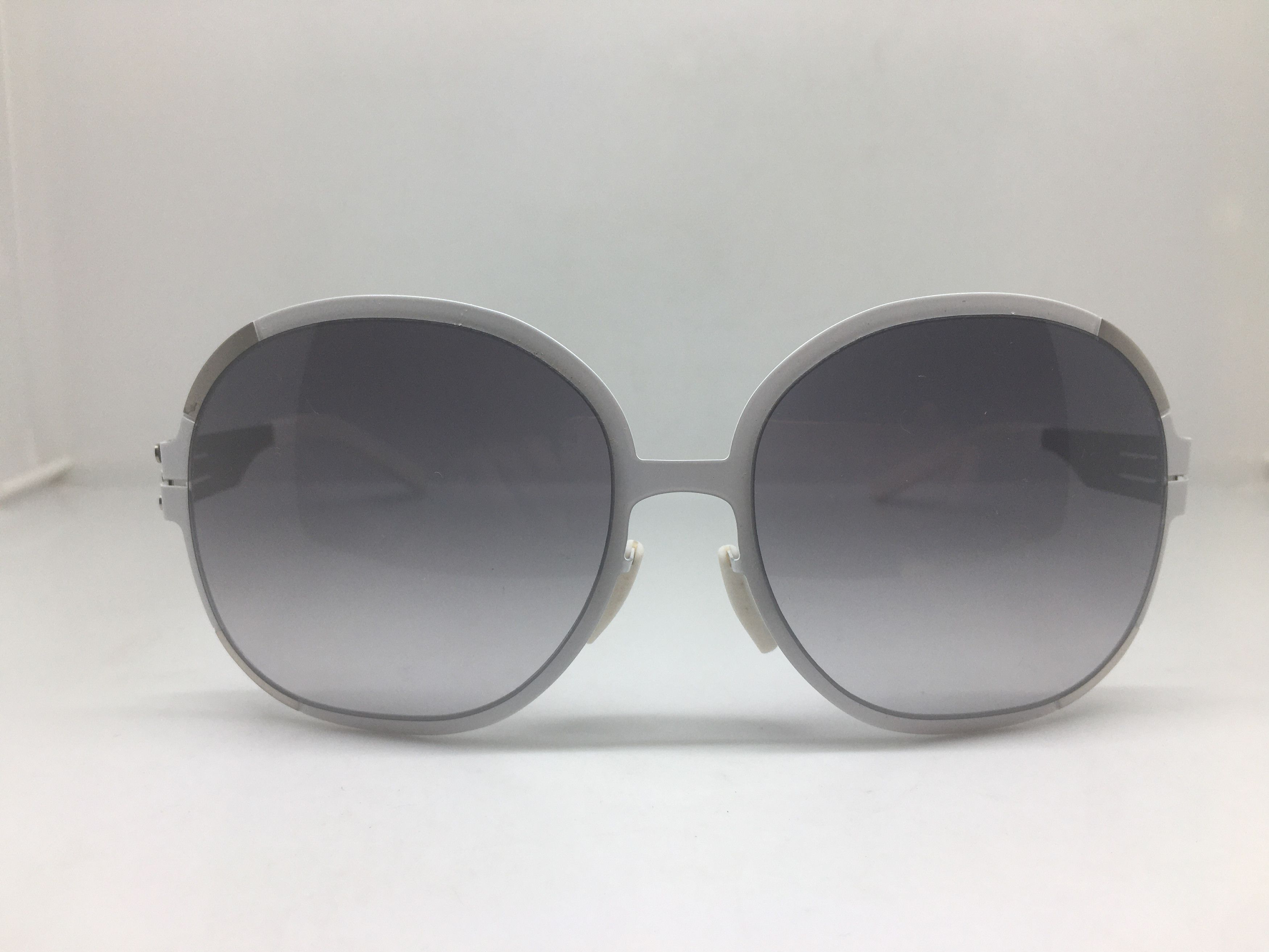 Other AC Berlin White Round Oversize Sunglasses Frame Size ONE SIZE - 1 Thumbnail