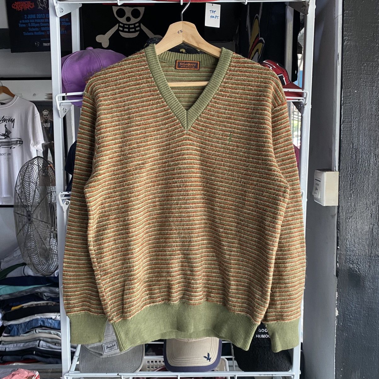 Yves Saint Laurent Yves Saint Laurent Tricots Pour Homme Knitwear Sweatshirts Size US L / EU 52-54 / 3 - 1 Thumbnail