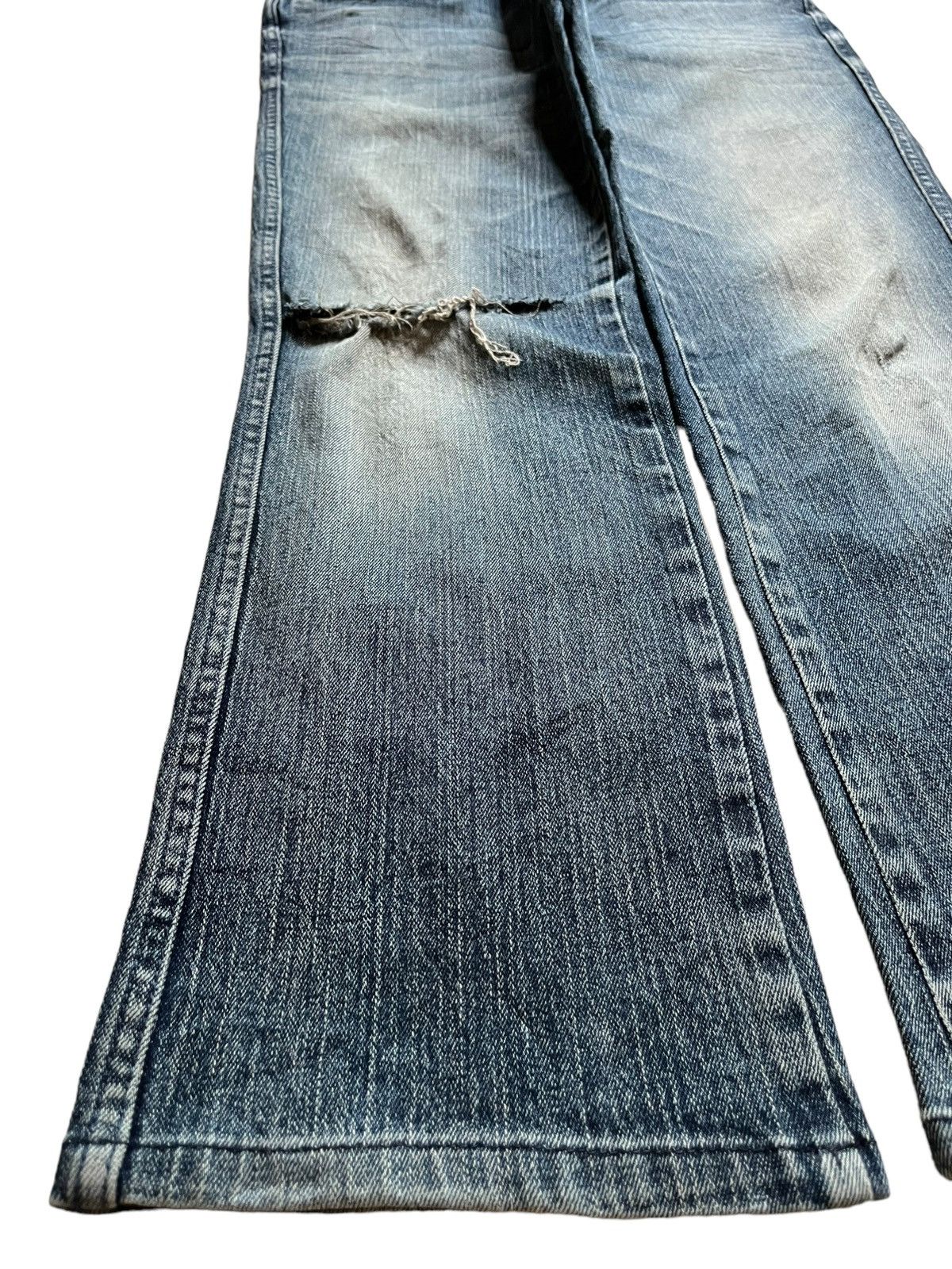Japanese Brand × Jun Takahashi × Uniqlo SALES🔥Vintage Japanese Uniqlo Blue Distressed Loose Jeans Size US 35 - 6 Thumbnail