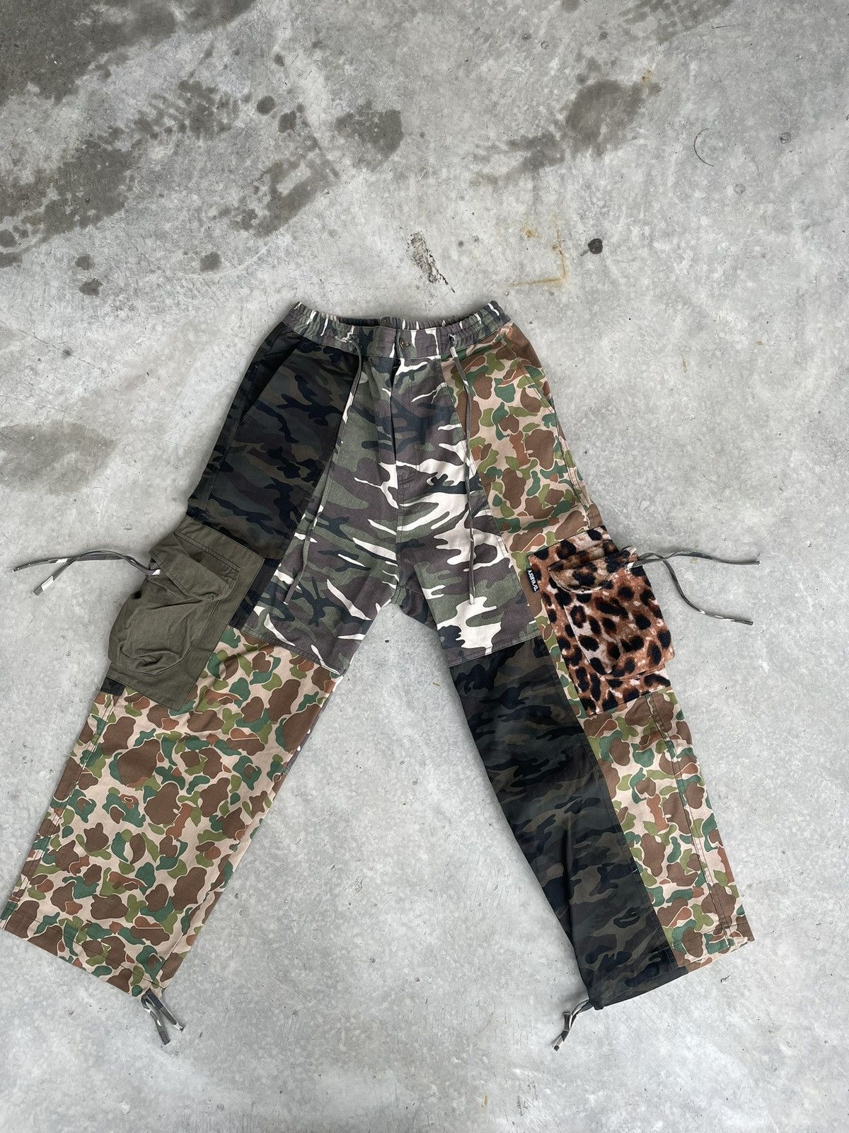 Designer Ajobyaj Multi Print Cargos Size US 33 - 1 Thumbnail