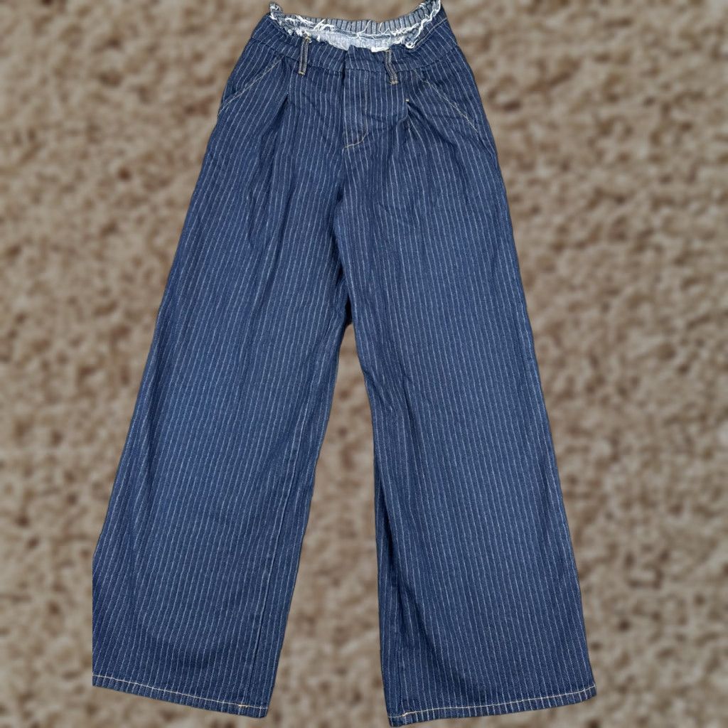 Forever 21 Forever 21 Jeans Womens 26 Blue Vertical Stripe Wide Leg Mid Rise Cotton 26x31 Size 26" / US 2 / IT 38 - 1 Thumbnail