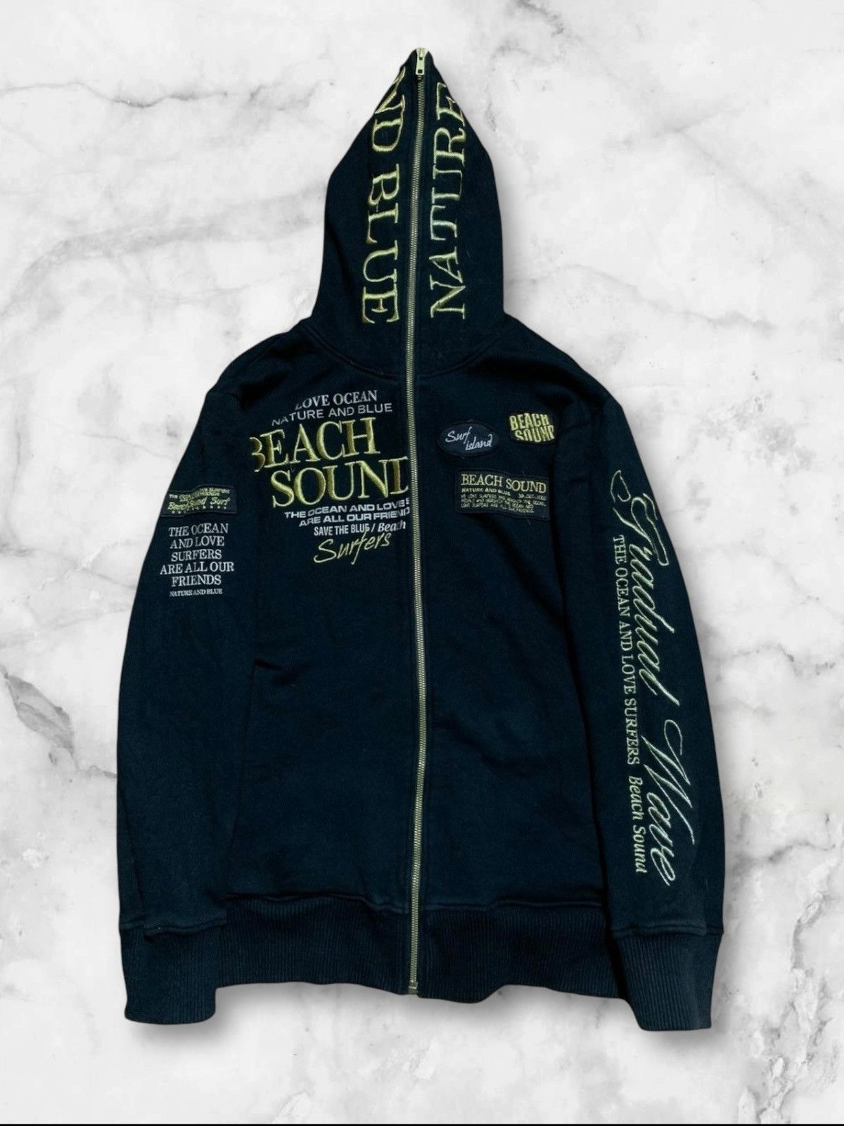 Japanese Brand removable fur Beach Sound embroidery fur hoodie Size US L / EU 52-54 / 3 - 4 Thumbnail