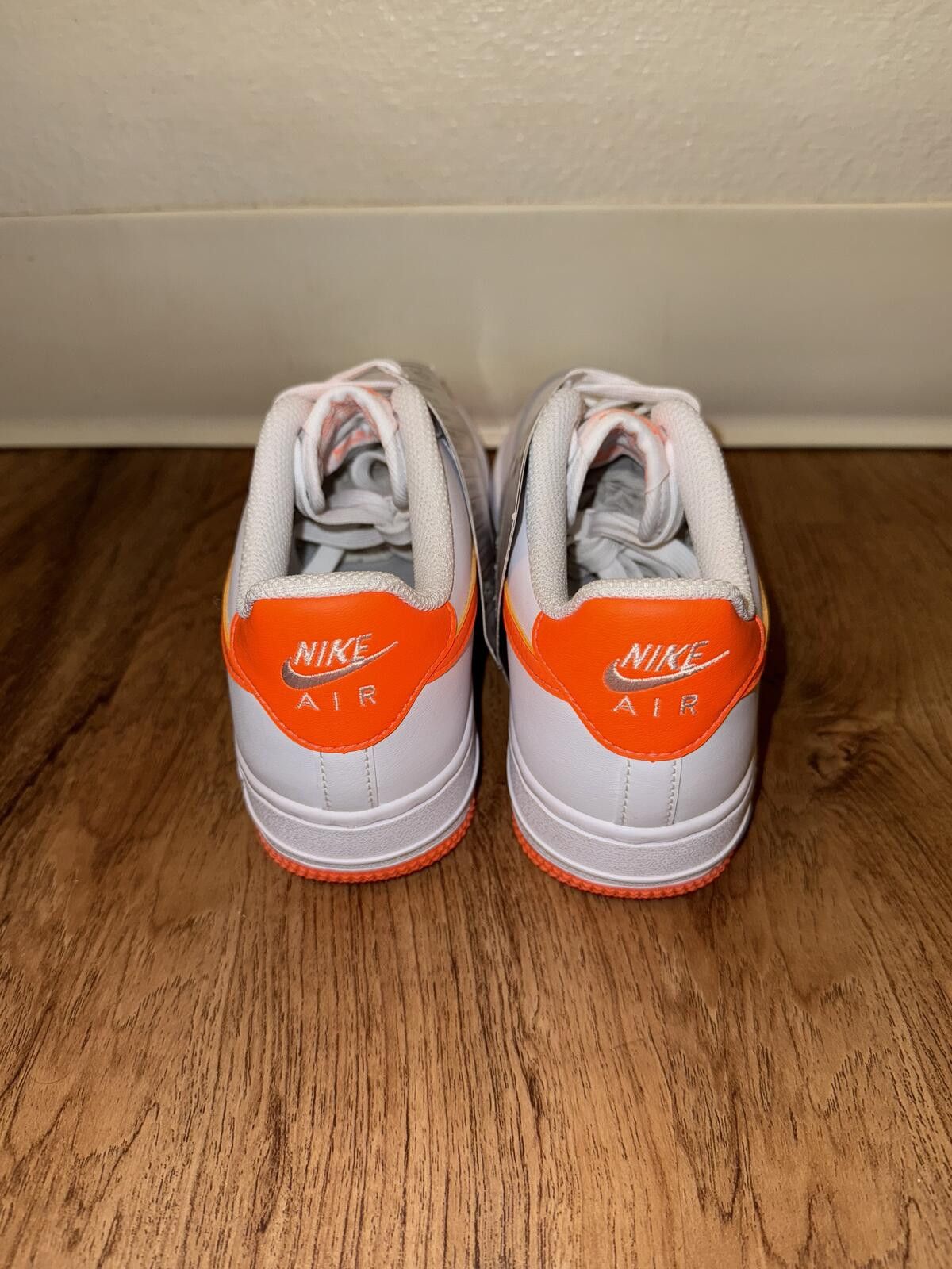 Nike Nike Air Force 1 Low White Bright Safety Orange (GS) Sample Size US 5 / EU 37 - 4 Thumbnail