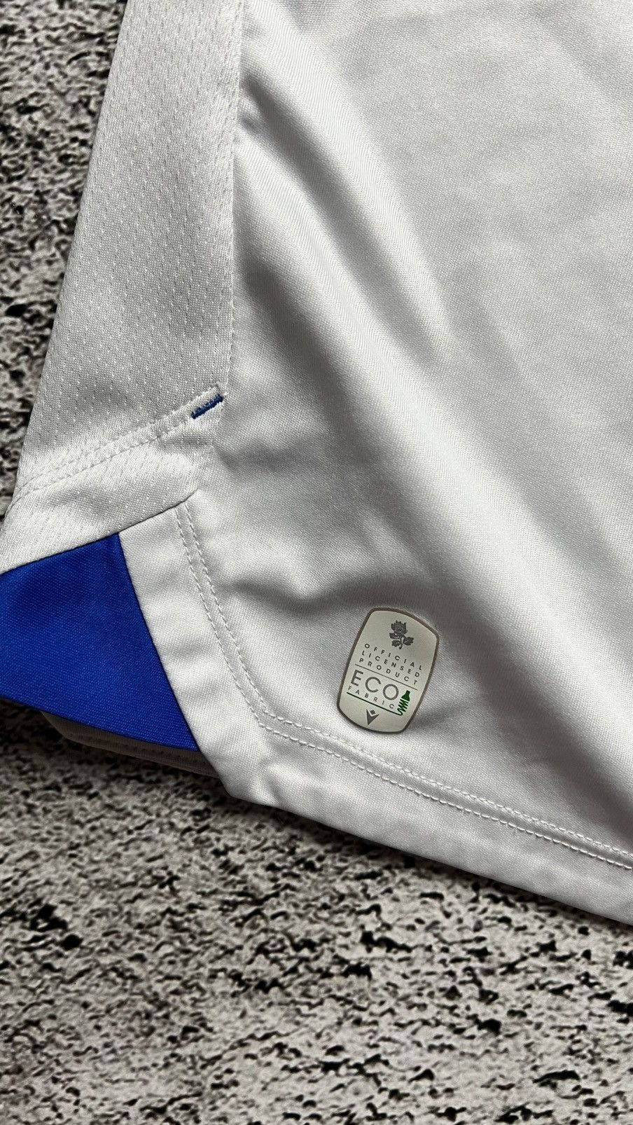Macron Macron blackburn rovers jersey totally wicked Size US L / EU 52-54 / 3 - 4 Thumbnail