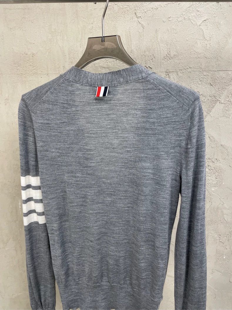 Thom Browne Thom browne Gray classic four-striped wool cardigan jacket Size S / US 4 / IT 40 - 4 Thumbnail