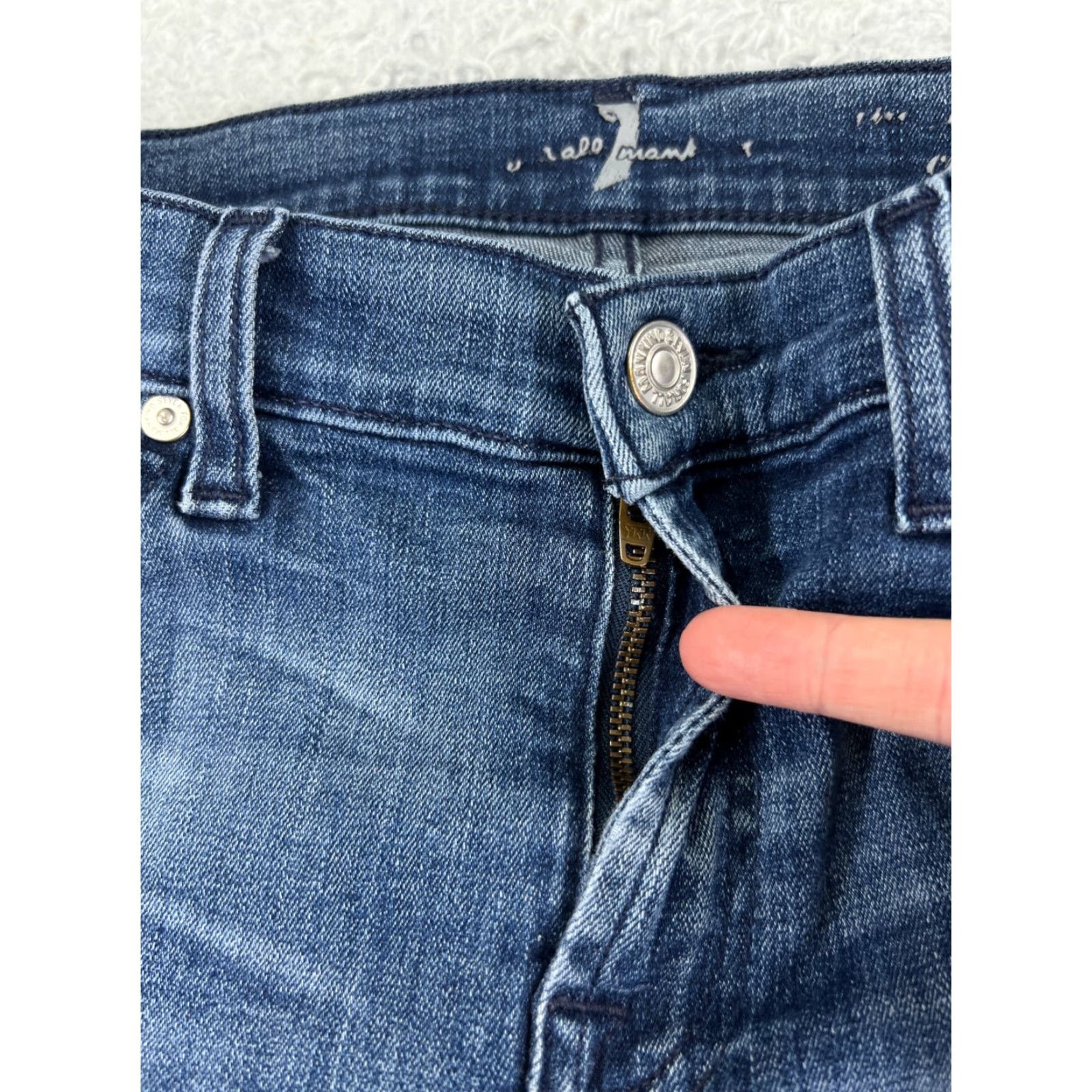 7 For All Mankind 7 For All Mankind Jeans Womens 27 Blue Denim Skinny Regular 26in Inseam 28in Waist Cotton Blend Features Stretch Machine Washable Size 27" / US 4 / IT 40 - 5 Thumbnail
