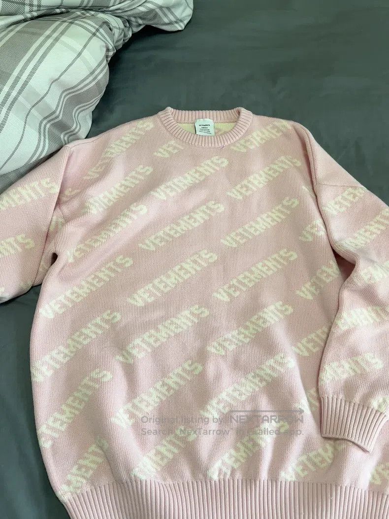 Vetements Vetements Pink Pullover Sweater Size US S / EU 44-46 / 1 - 1 Thumbnail