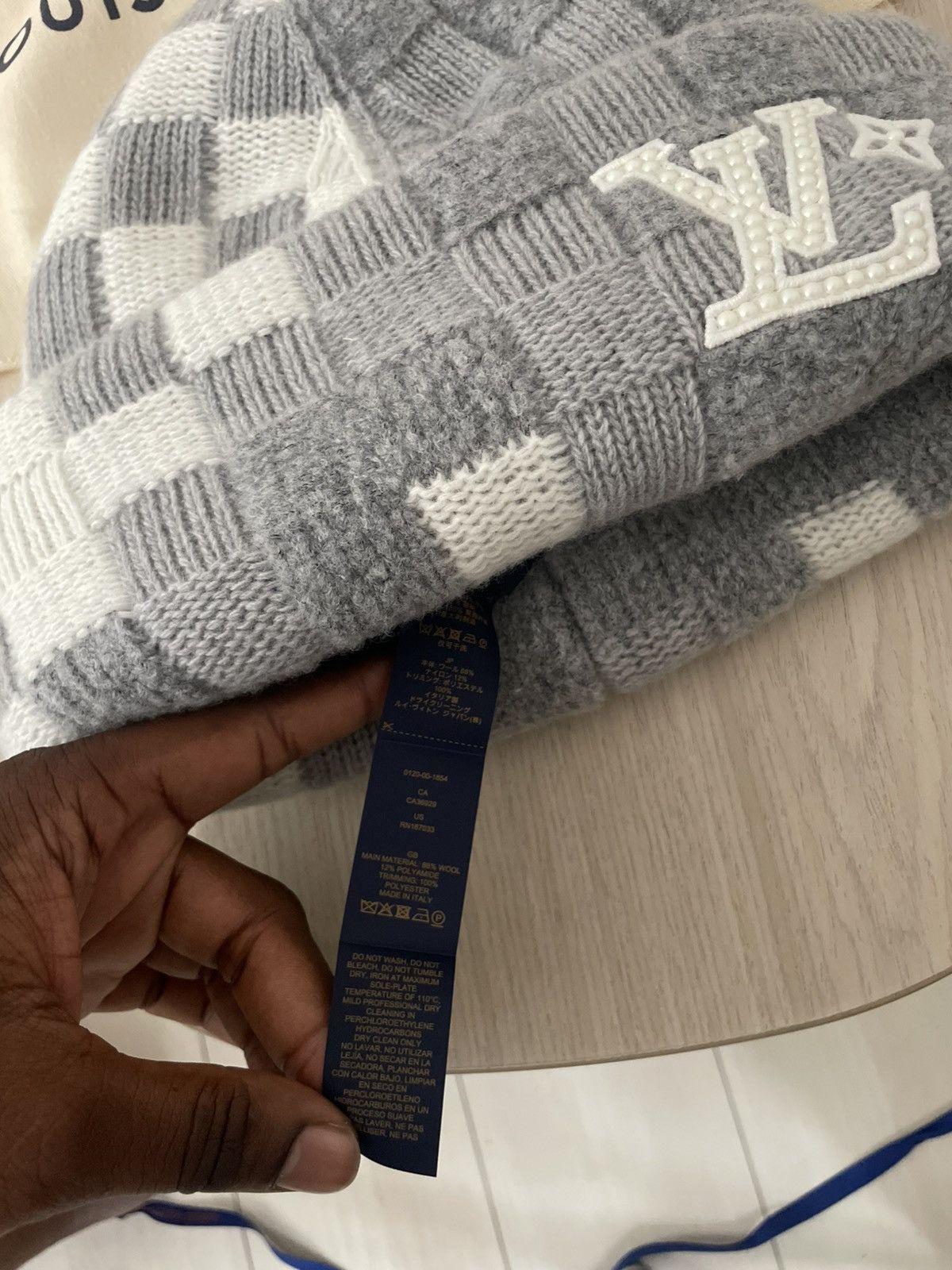 Louis Vuitton Louis Vuitton Crush Damoflage Pearls Beanie Size ONE SIZE - 4 Thumbnail