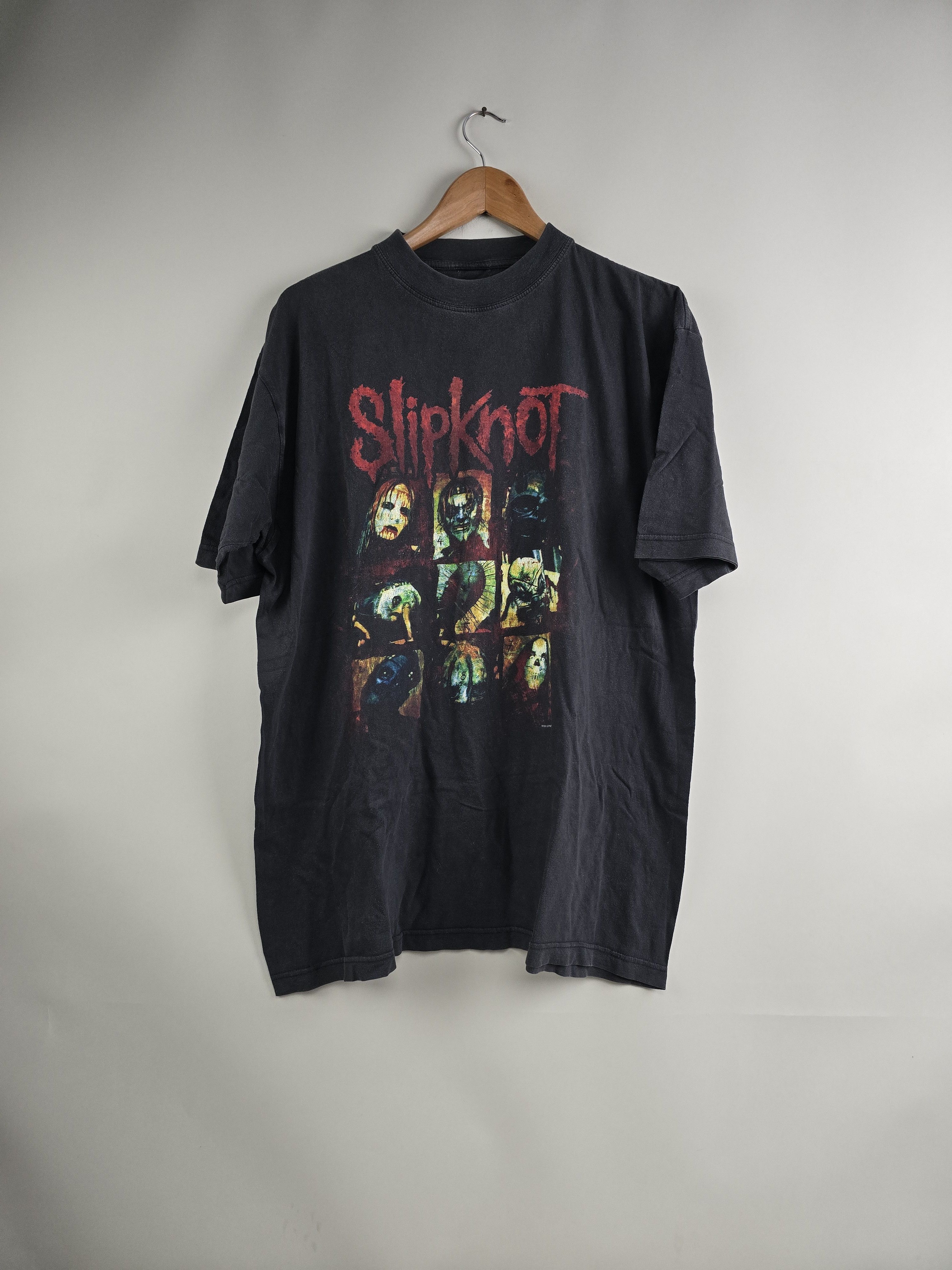 image of Band Tees x Slipknot 2001 Slipknot XL 23" 29.5" in Black, Men's