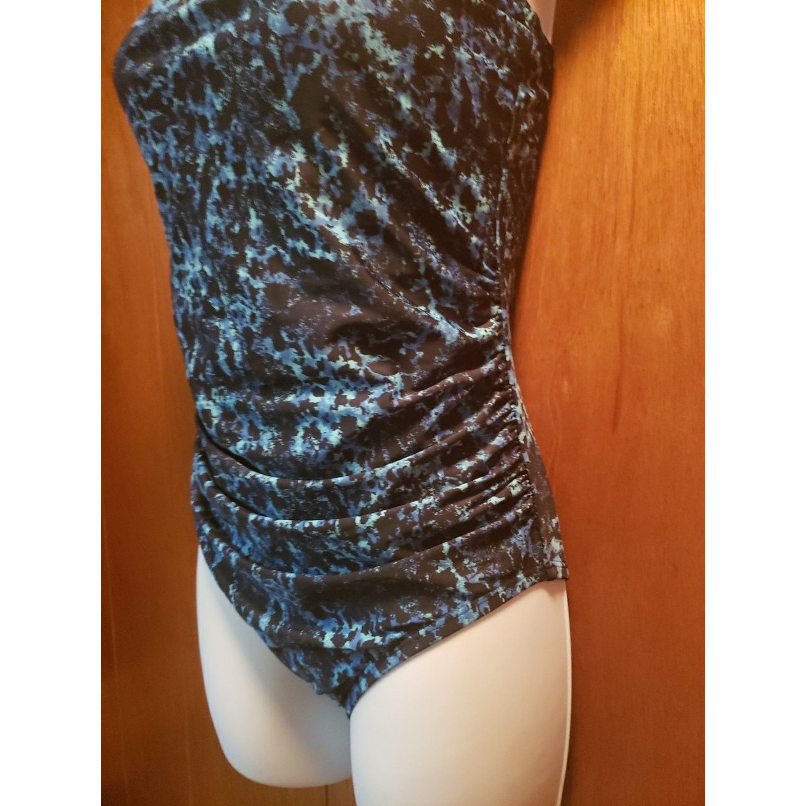 Speedo Speedo Animal Print Blue One Piece Tank Swimsuit Sz 8 Womens Size M / US 6-8 / IT 42-44 - 2 Thumbnail