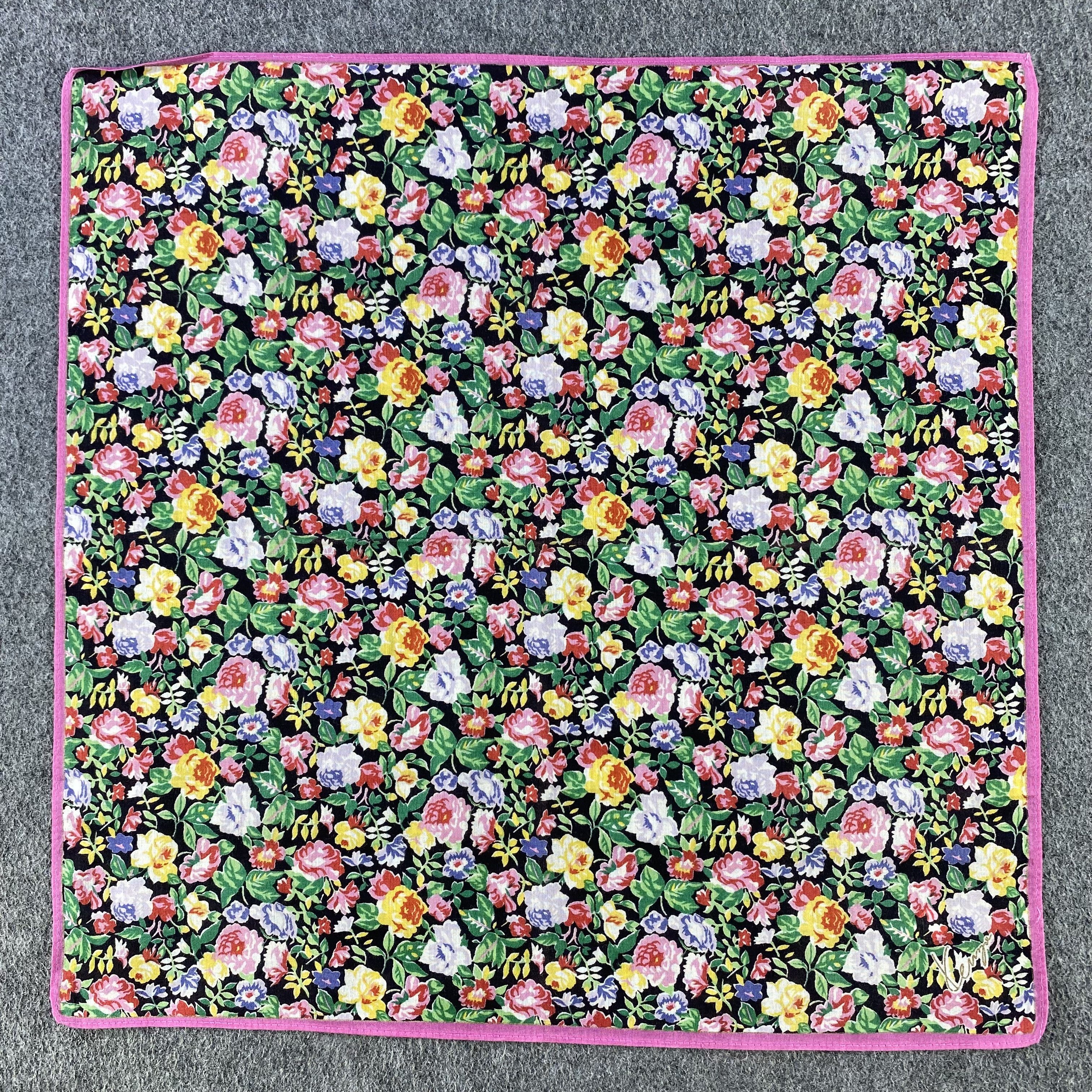 Kenzo Kenzo Handkerchief/Neckerchief/Bandana HC509 Size ONE SIZE - 1 Preview