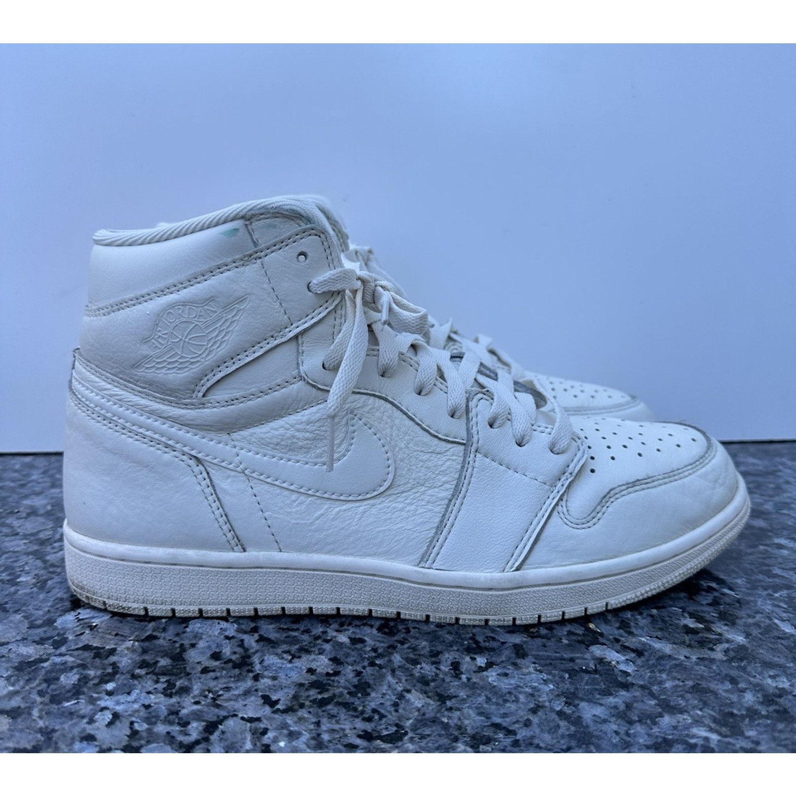 RARE Nike Air Jordan 1 Retro OG High Sail University Red 11