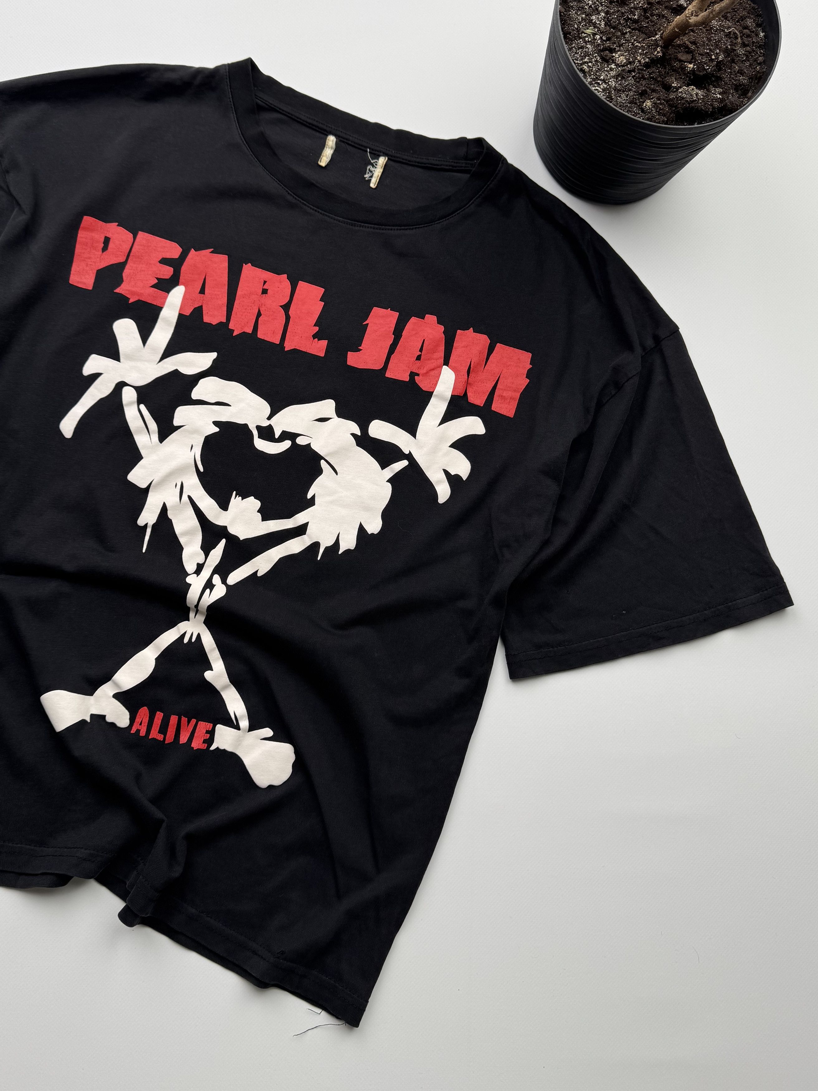 Band Tees Pearl Jam Rock T-Shirt (357) Size US S / EU 44-46 / 1 - 3 Thumbnail