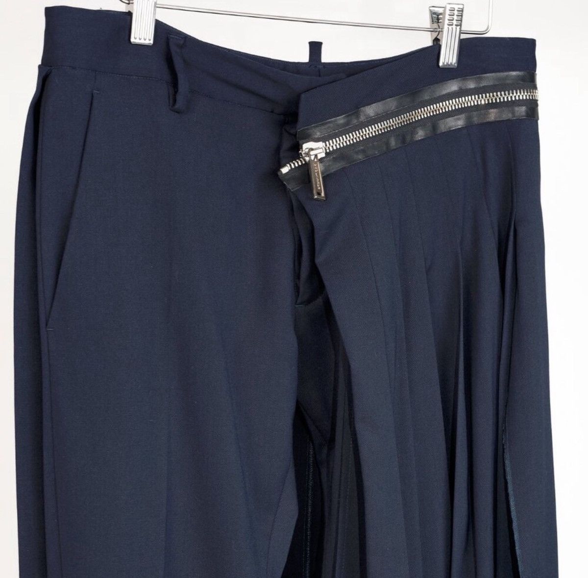 Dsquared2 DSQUARED2 Navy Trousers with kit / Zipper Detail Size US 29 - 4 Thumbnail