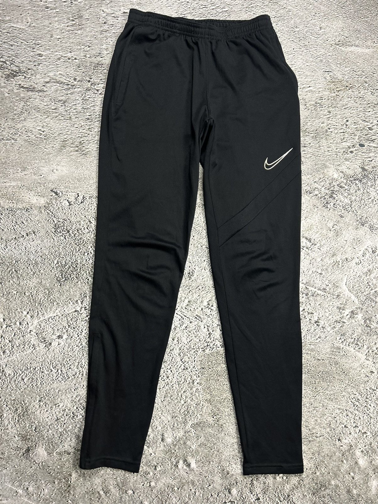 Nike Nike vintage black track pants drill y2k sweatpants dri-fit Size US 28 / EU 44 - 1 Thumbnail
