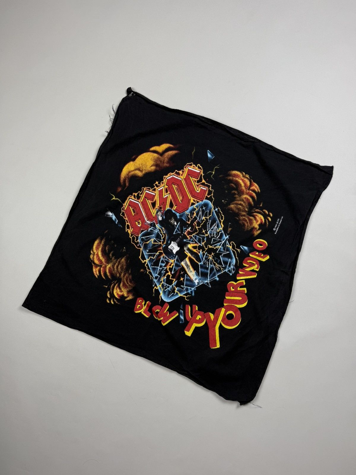 Band Tees × Vintage Vintage 1988 AC/DC Blow Up Your Video Handkerchief Size ONE SIZE - 6 Thumbnail