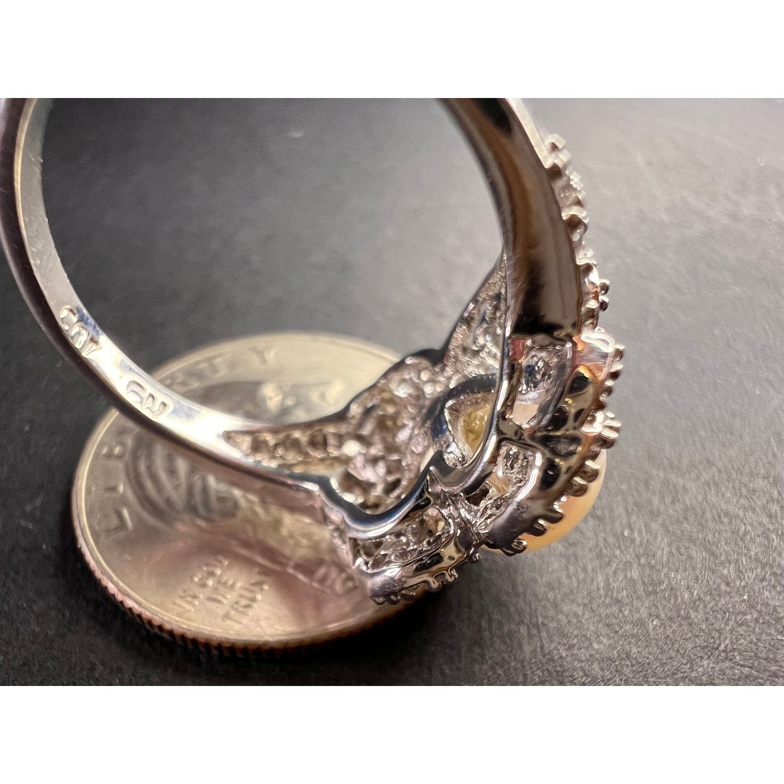 Other Freshwater pearl and Cz cocktail ring size 9 Size ONE SIZE - 10 Thumbnail