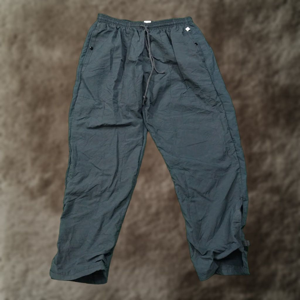 Russell Athletic VINTAGE RUSSELL ATHLETIC USA MADE GREEN SWISHY WINDBREAKER PANTS XL MENS *HEMMED Size US 36 / EU 52 - 1 Thumbnail