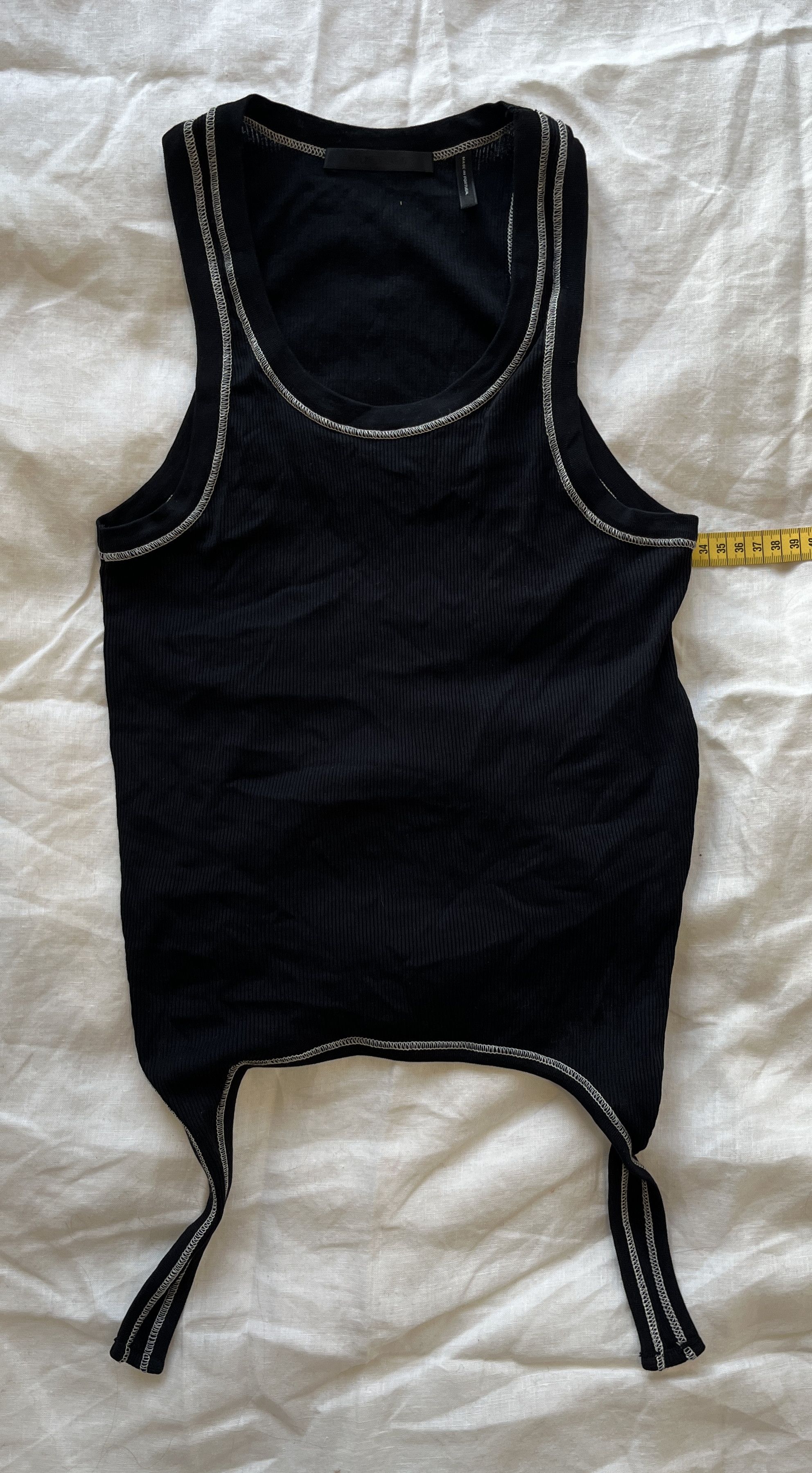 Helmut Lang Helmut Lang Cutaway Tank Top in Black Size L / US 10 / IT 46 - 1 Thumbnail