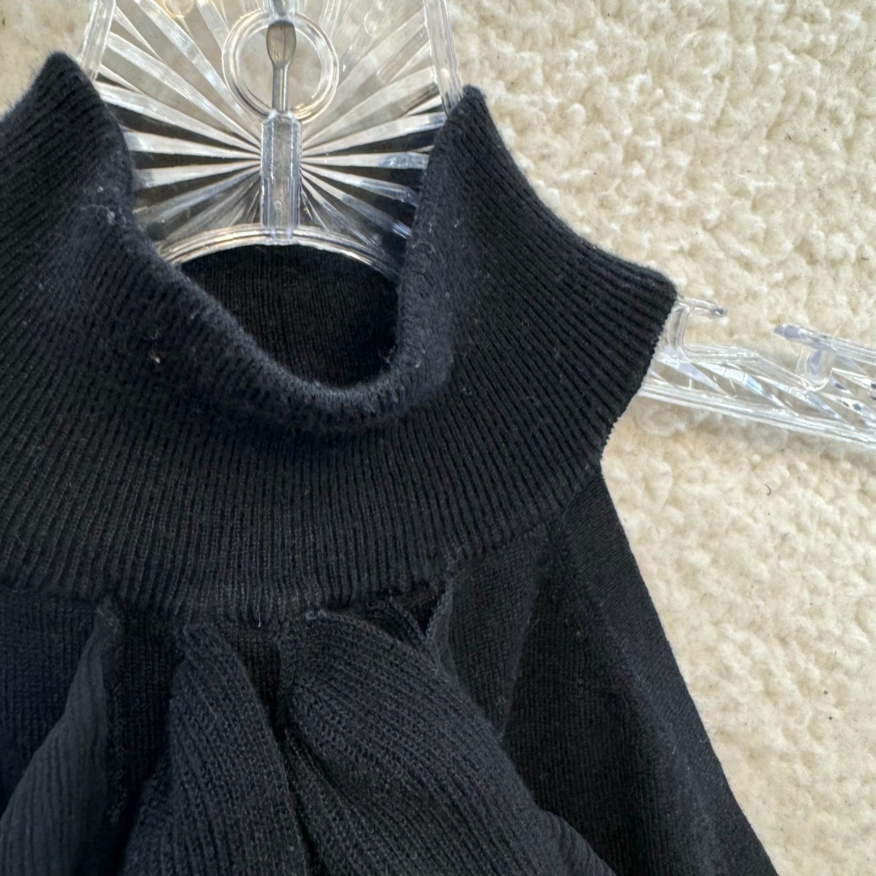 Express VINTAGE Y2K High Neck Top Small Black Knit Ruffle Sleeveless Career Office Express Shirt Women? Size S / US 4 / IT 40 - 4 Thumbnail