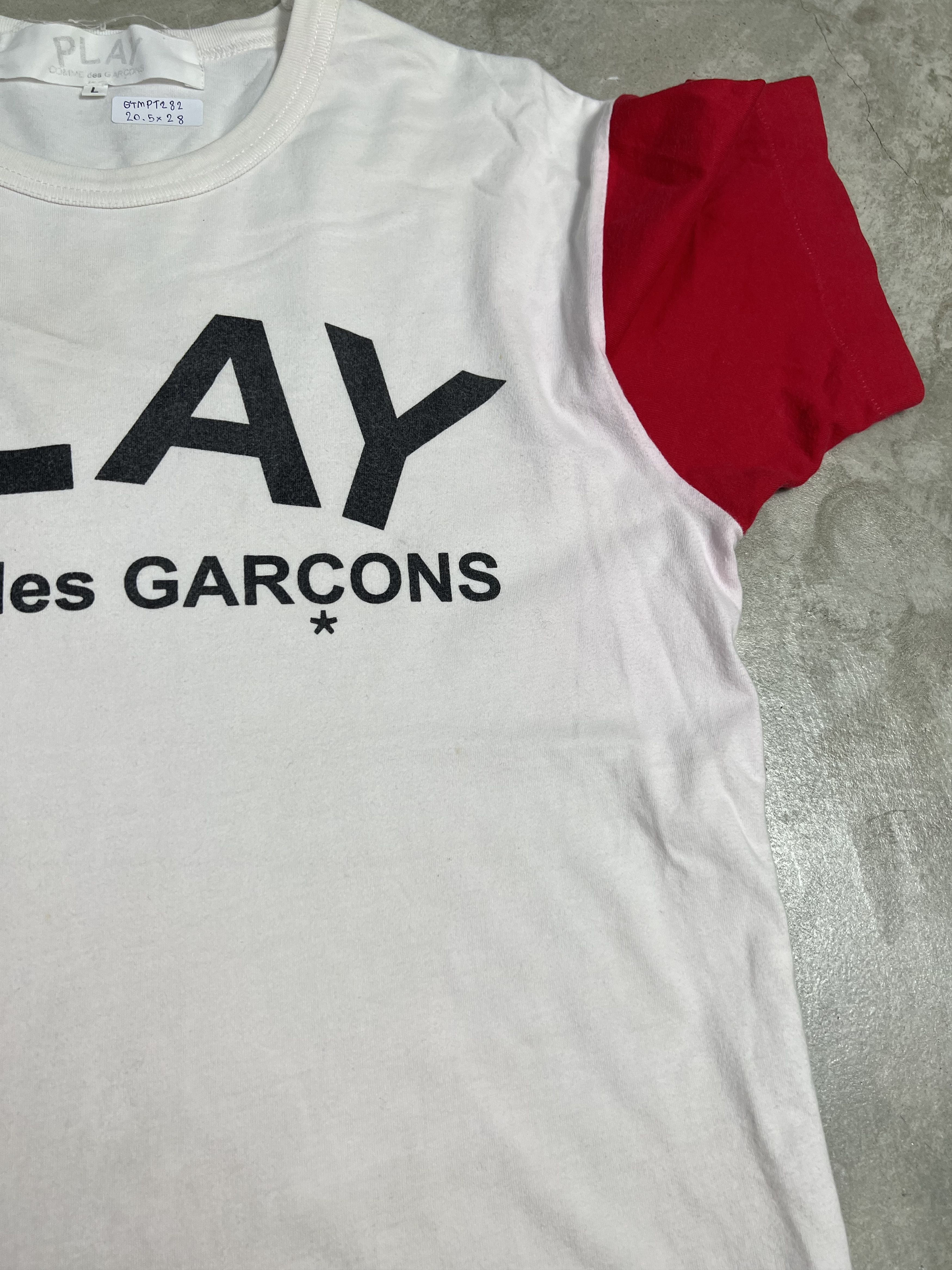 Comme des Garcons × Comme des Garcons PLAY × Japanese Brand Vintage PLAY COMME des GARÇONS Box Logo Tee (L) GTMPT282 Size US L / EU 52-54 / 3 - 9 Thumbnail