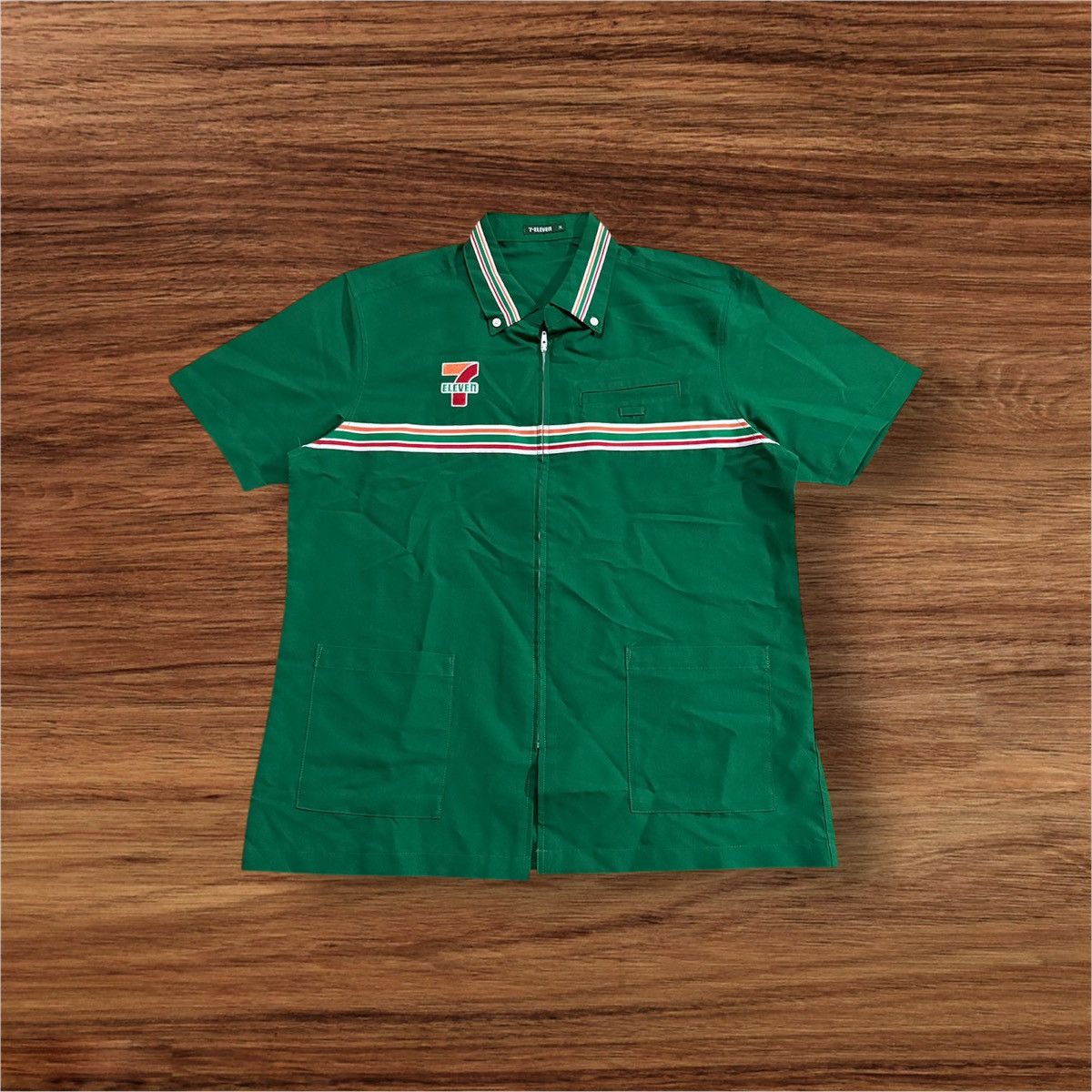 Vintage 7-ELEVEN Button Up Style Size US XL / EU 56 / 4 - 2 Thumbnail