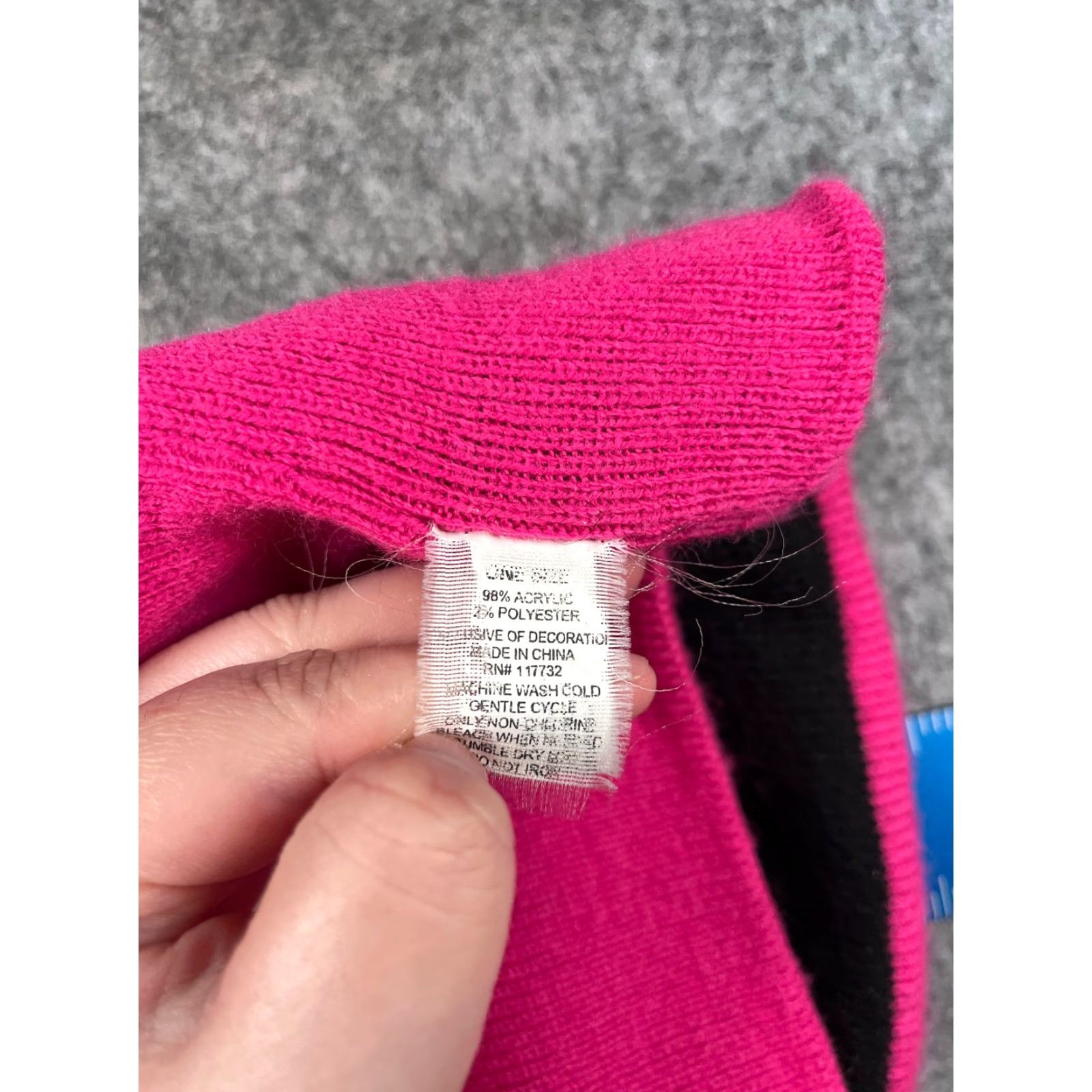 Vintage Gerry Beanie Toque Adult One Size Pink Gray Stripe Knit Acrylic Blend Ski Camp Hat/Beanie Unisex Adults Winter Outdoor Casual Travel Mens Womens Size ONE SIZE - 8 Thumbnail
