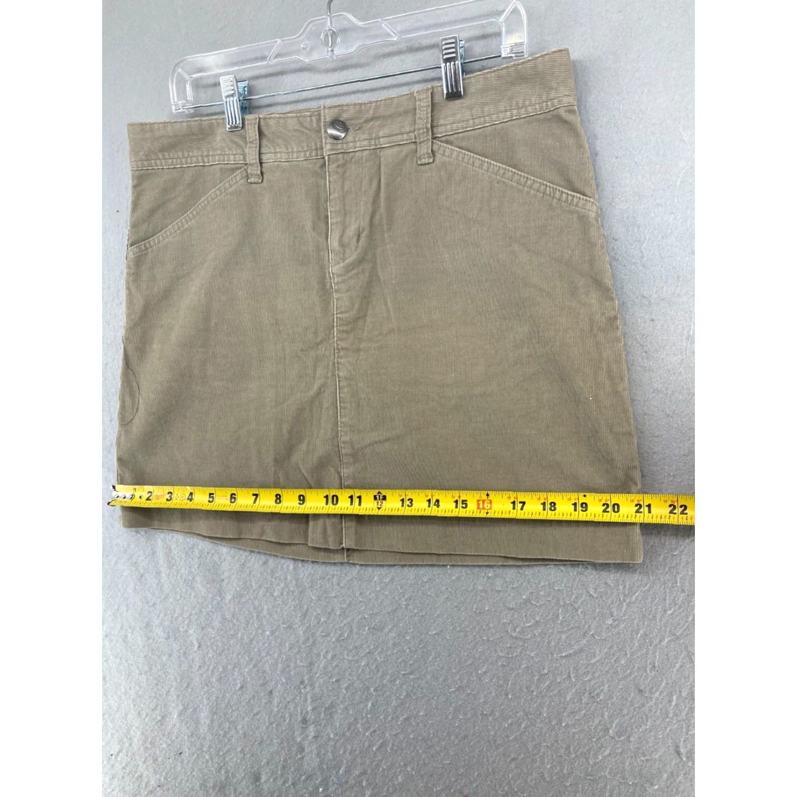 Mountain Hardwear Mountain Hardwear Womens Cordorouy Skirt 8 Khaki Stretch Outdoor Size 30" / US 8 / IT 44 - 3 Thumbnail