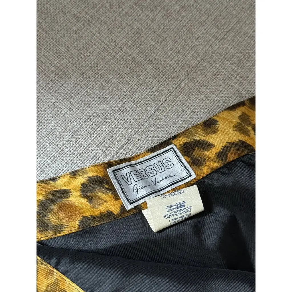 Versus VERSUS GIANNI VERSACE Vintage Skirt Suit Set – Size IT 46 Size 32" / US 10 / IT 46 - 12 Thumbnail