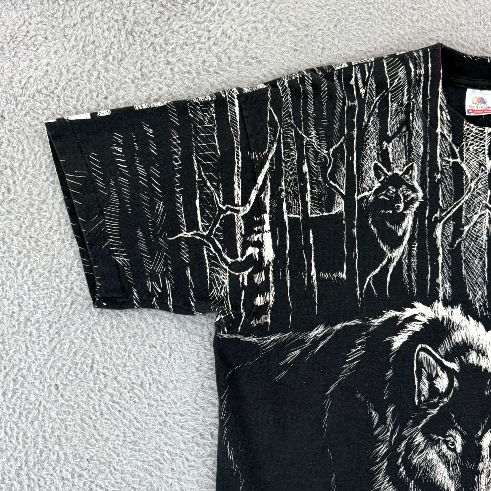 Fruit Of The Loom VINTAGE Fruit of the Loom Shirt Mens XL Black Wolf Nature 90s Short Sleeve USA Size US XL / EU 56 / 4 - 4 Thumbnail