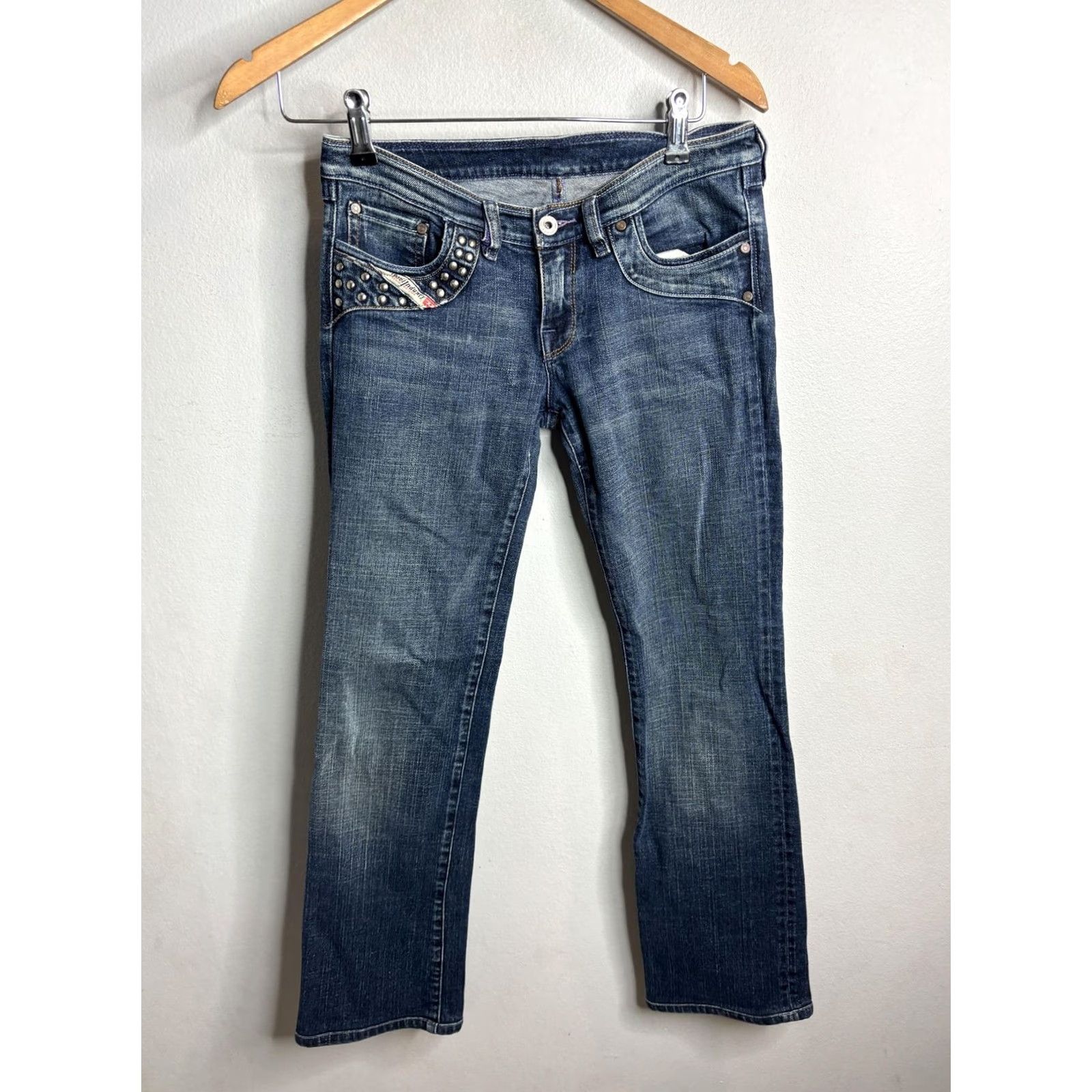 Diesel Diesel Jeans Juniors 7 Blue Medium Wash Low Rise Straight Studded Pockets Denim Jeans Size 28" / US 6 / IT 42 - 4 Thumbnail