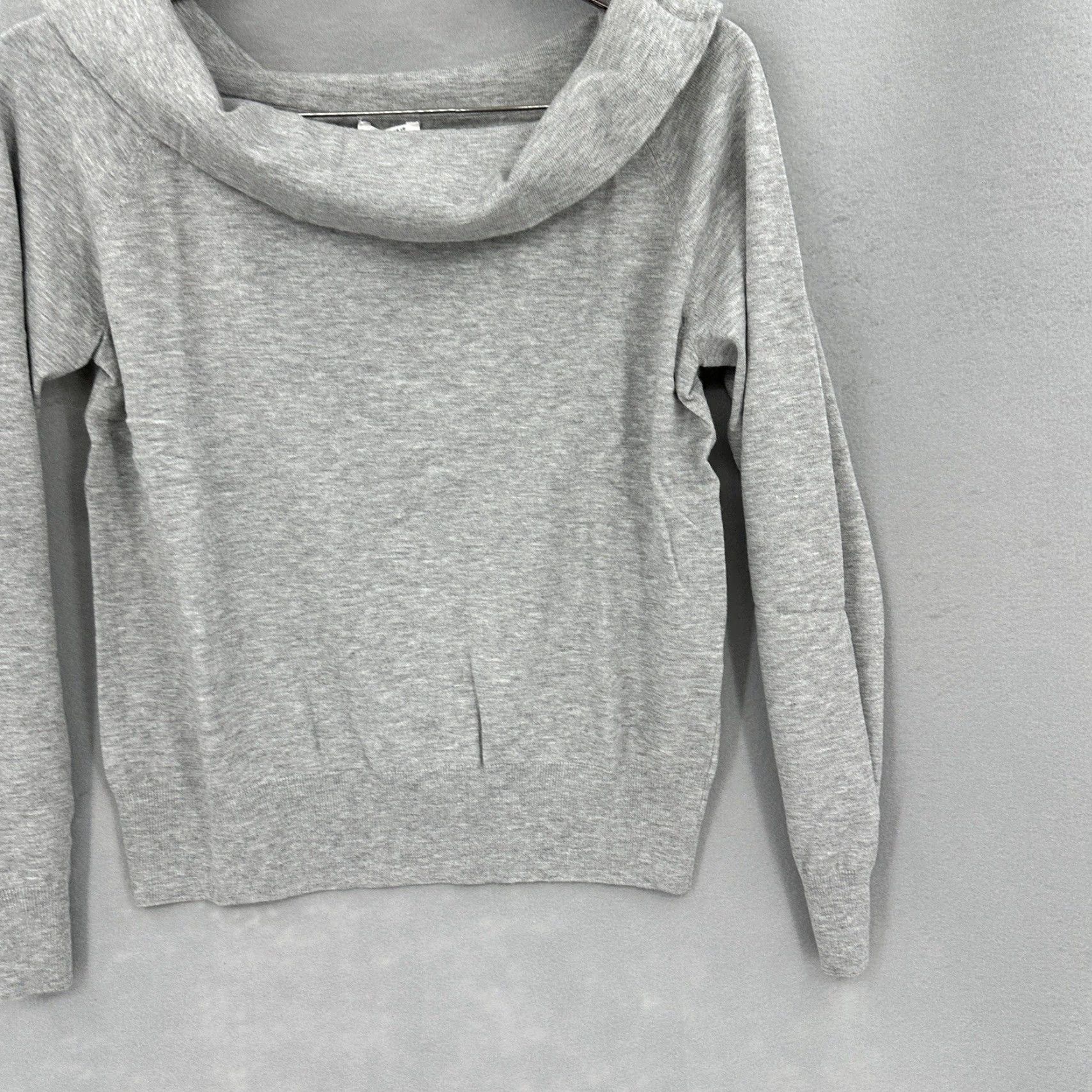 Splendid Splendid Women's Off the Shoulder Sweater, Large, Gray, Knit, Casual Blouse, Quiet Luxury, Long Sleeve Size L / US 10 / IT 46 - 3 Thumbnail