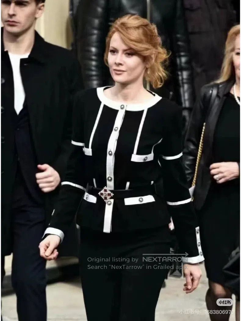 Chanel Chanel Black and white coat Size XXS / US 00 / IT 34 - 2 Thumbnail