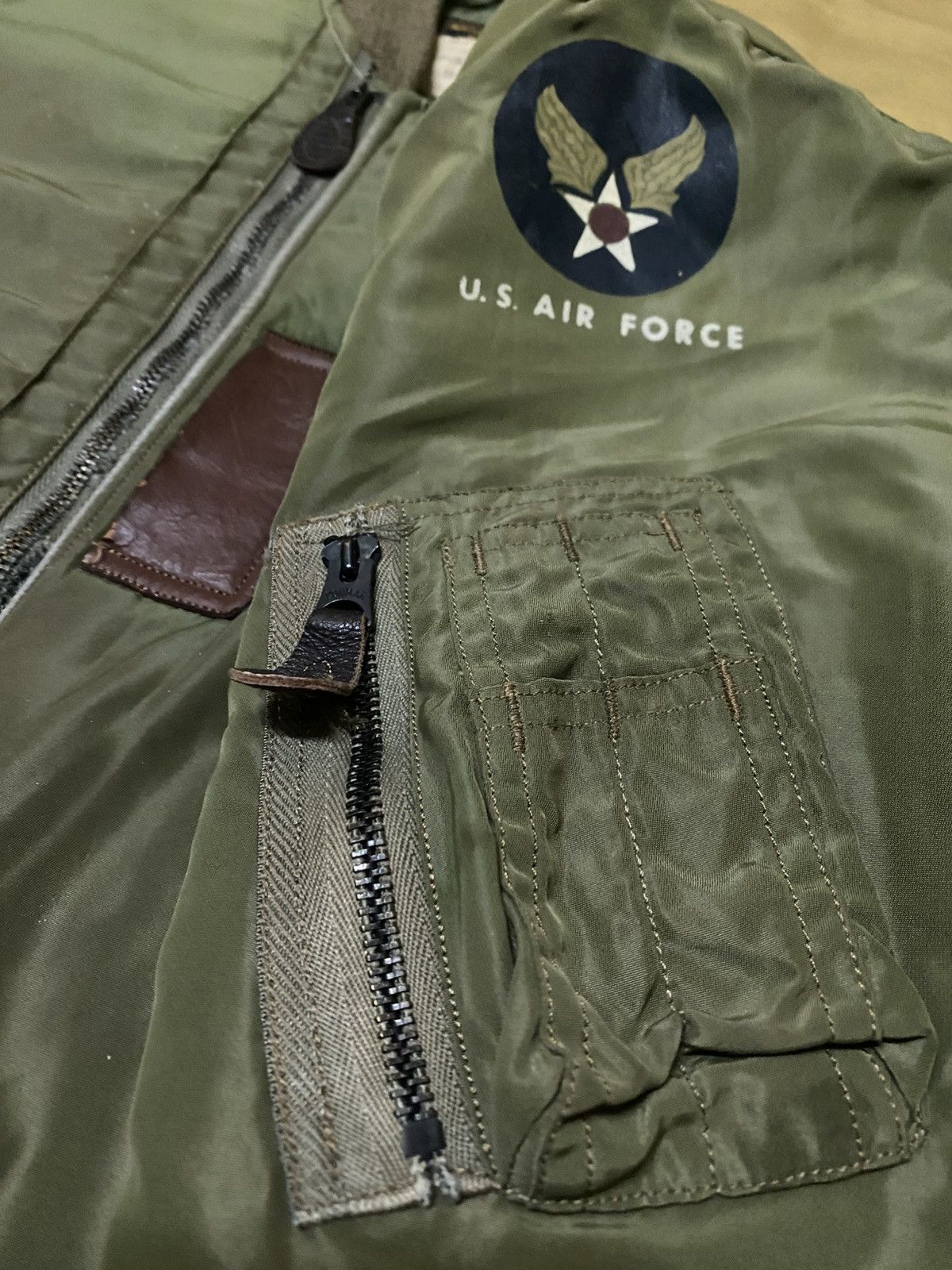 Buzz Rickson's Buzz Rickson’s US Army B-15B Olive Flight Bomber Jacket Size US M / EU 48-50 / 2 - 6 Thumbnail