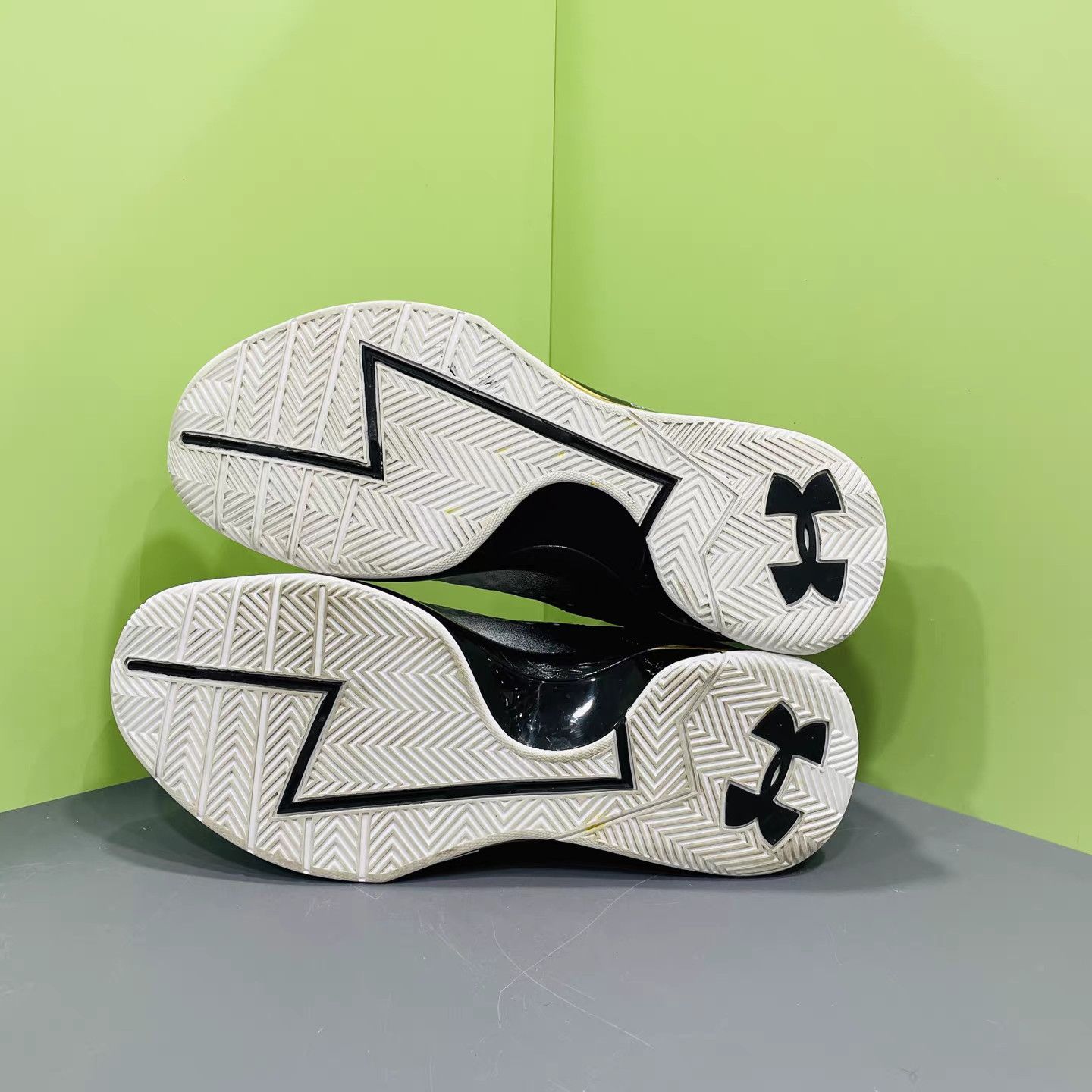 Under Armour Under Armour Curry 1 MVP Basketball Shoes K15 Size US 13 / EU 46 - 8 Thumbnail