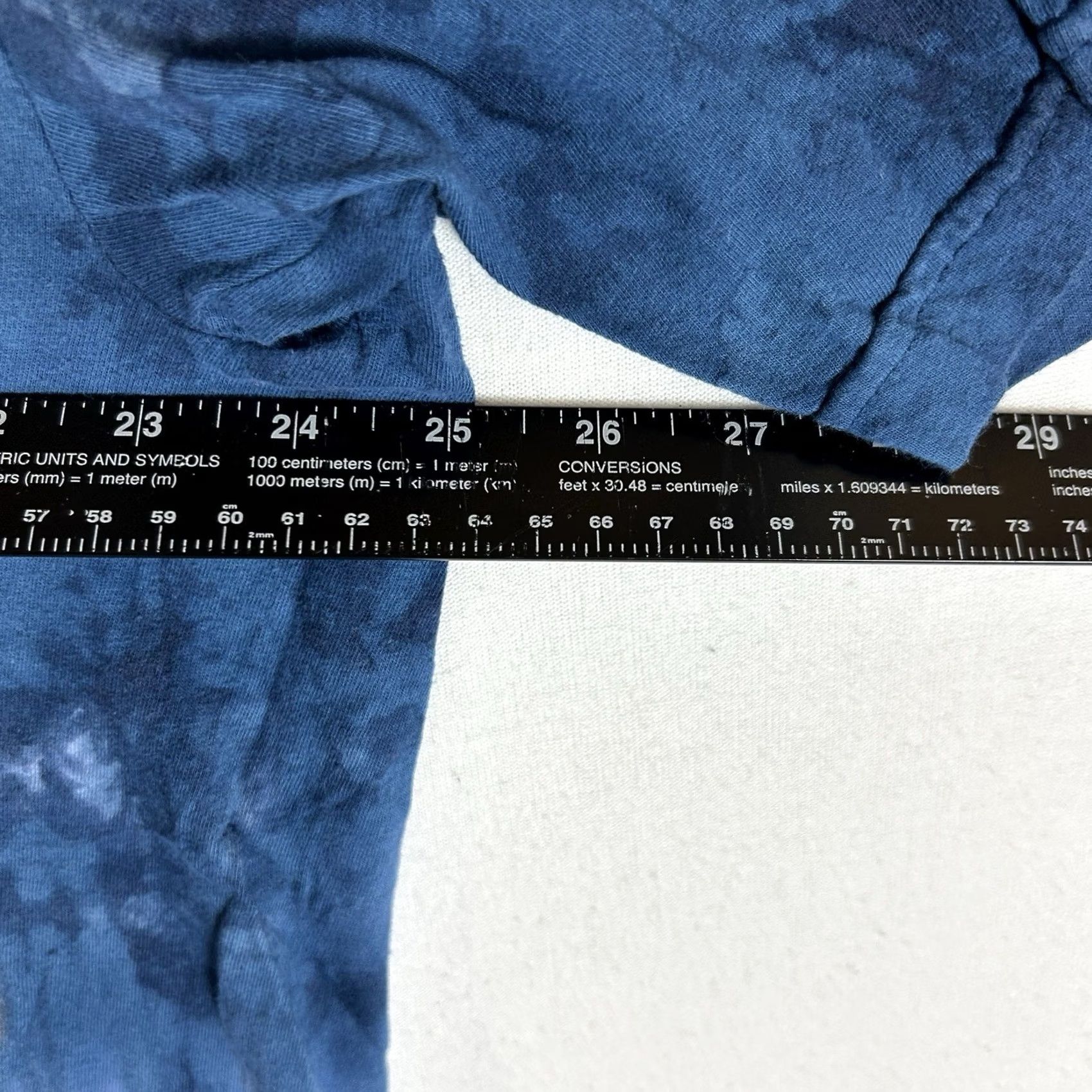 Vintage VINTAGE Blue Tie Dye T-Shirt Mens Large Bald Eagle Graphic Print America Short Sleeve Crew Neck 90s Wool? (Removed) Size US L / EU 52-54 / 3 - 6 Thumbnail
