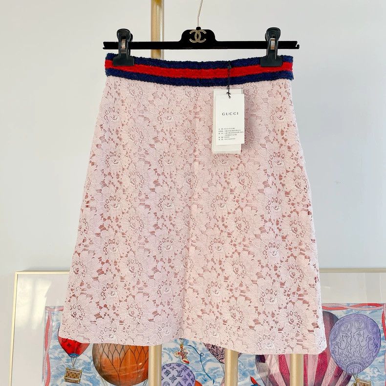 Gucci GUCCI Pink Lace Skirt With Tags- DMC Size US 31 - 1 Thumbnail