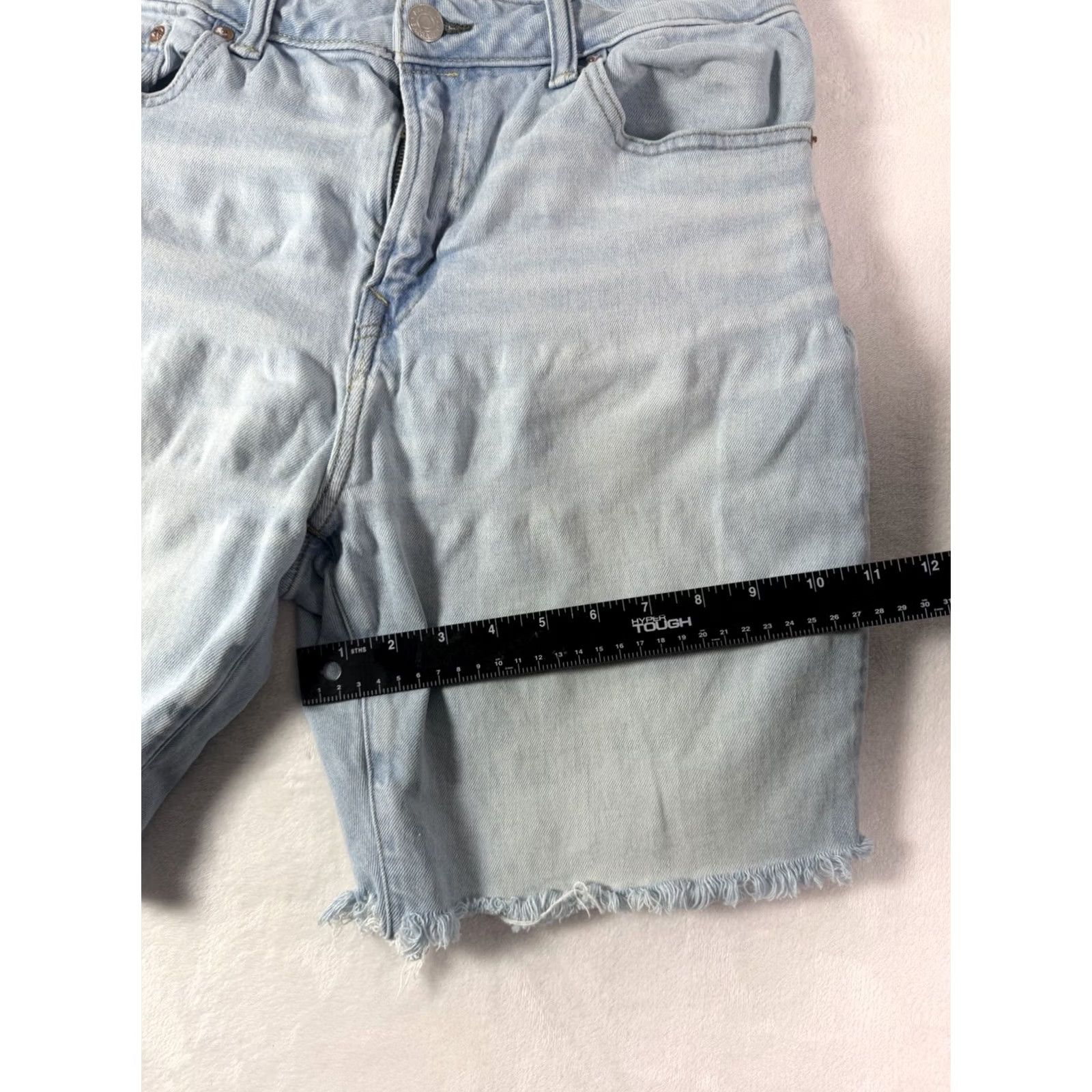 American Eagle Outfitters American Eagle Outfitters Denim Shorts Bermuda Men Light Wash Distressed 32 Blue Denim 5-Pocket Size US 32 / EU 48 - 7 Thumbnail