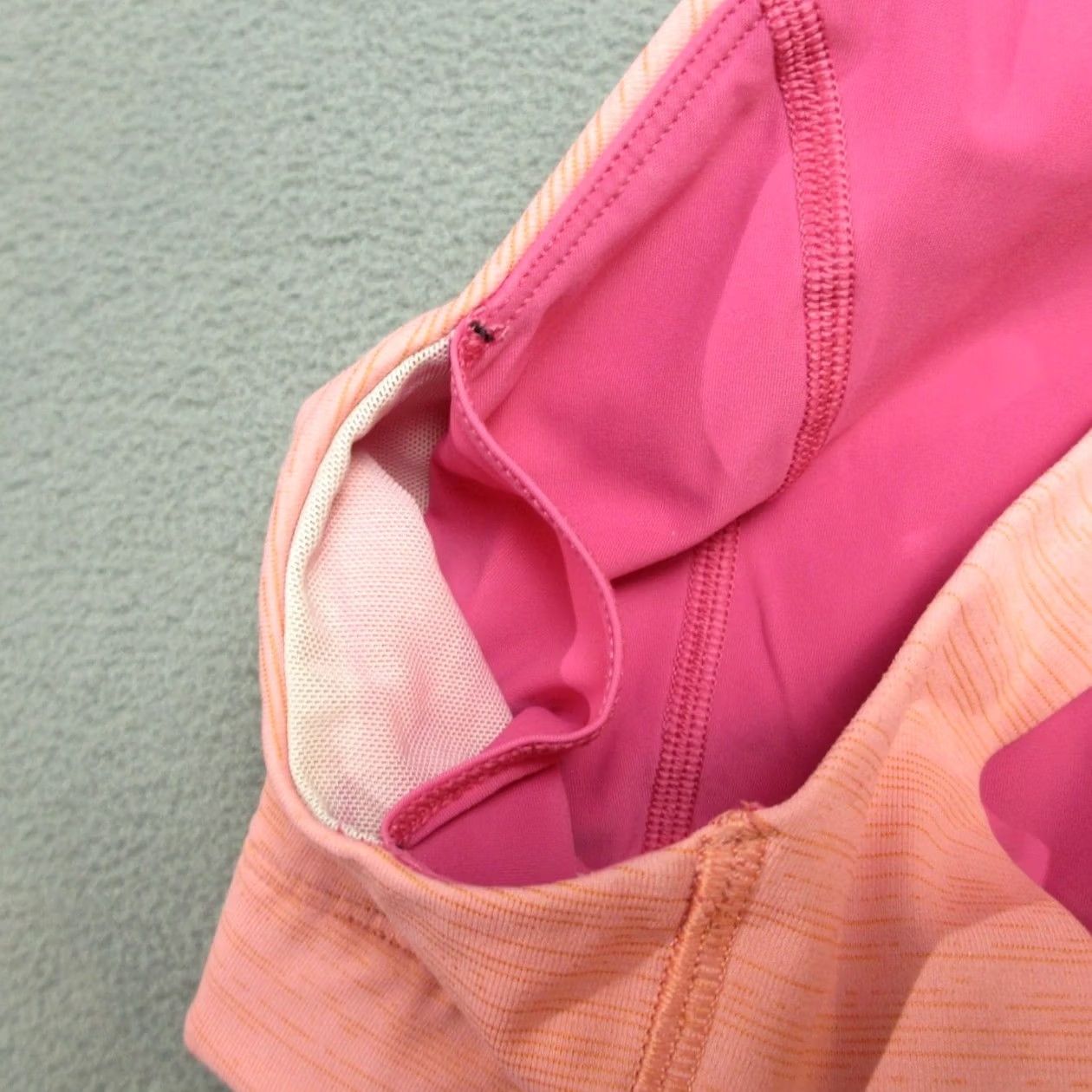 Outdoor Voices Outdoor Voices Sports Bra Womens Medium Coral Pink Athletic Training Cross Back Size ONE SIZE - 6 Thumbnail