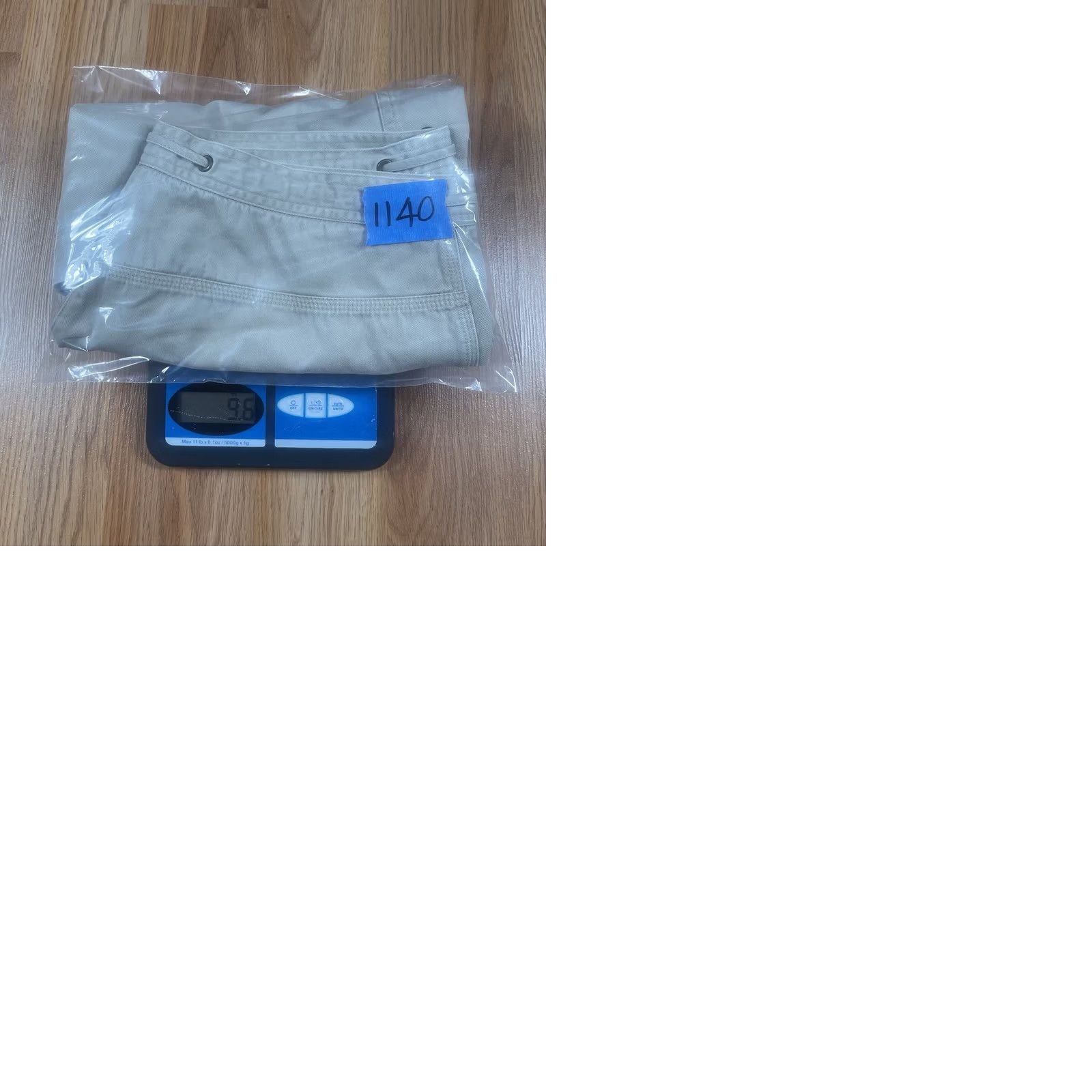 Vintage Rafaella Shorts Womens Size 12 Beige Khaki Chino 100% Cotton Flat Front Pockets Size 34" / US 12 / IT 48 - 9 Thumbnail