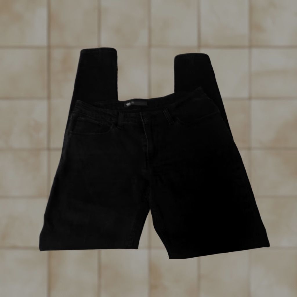 Levi's Levi's Jeans Womens 30x31 Black Straight Denim Regular 30 Inseam 31 Mid Rise Stretch Zipper Cotton Blend Denim Size 30" / US 8 / IT 44 - 1 Thumbnail