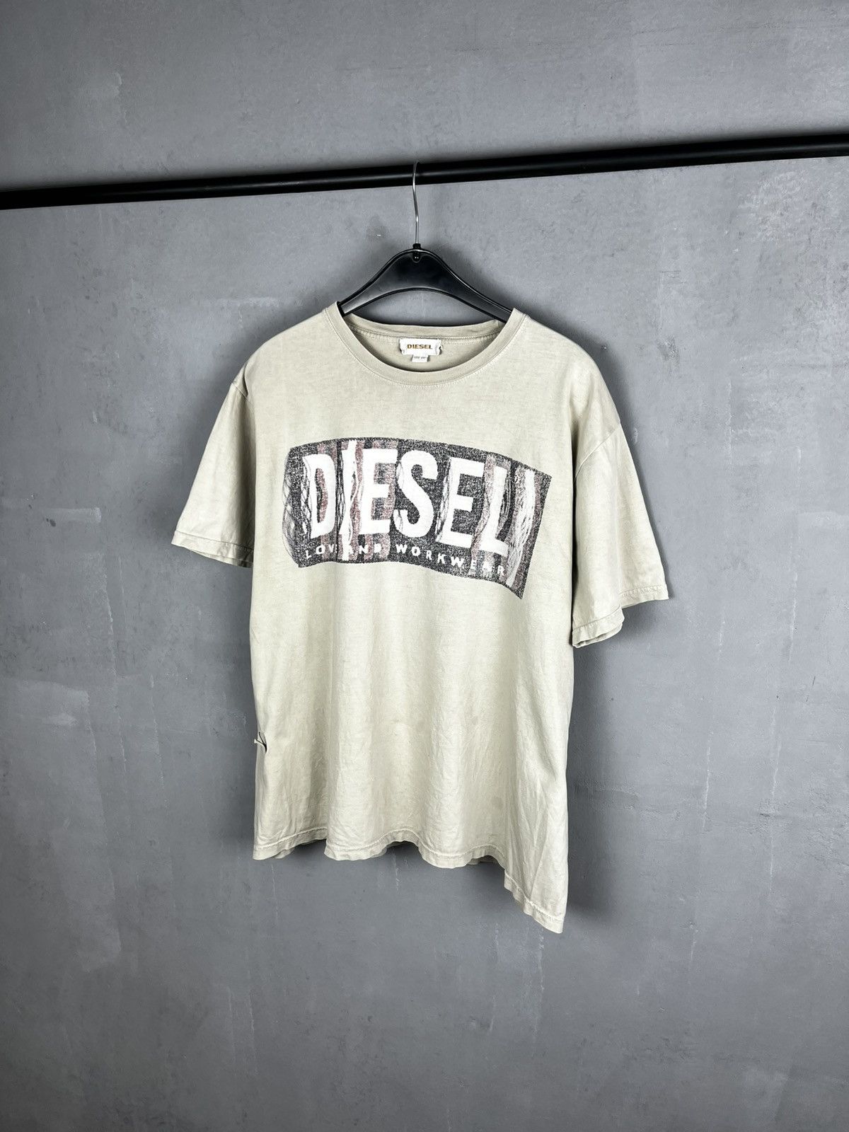 Diesel Diesel big logo t shirt vintage 90s Size US L / EU 52-54 / 3 - 1 Thumbnail
