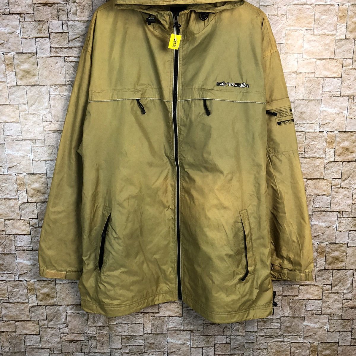 Airwalk Airwalk vintage Yellow windbreaker Light Jacket #A232 Size US XXL / EU 58 / 5 - 3 Thumbnail