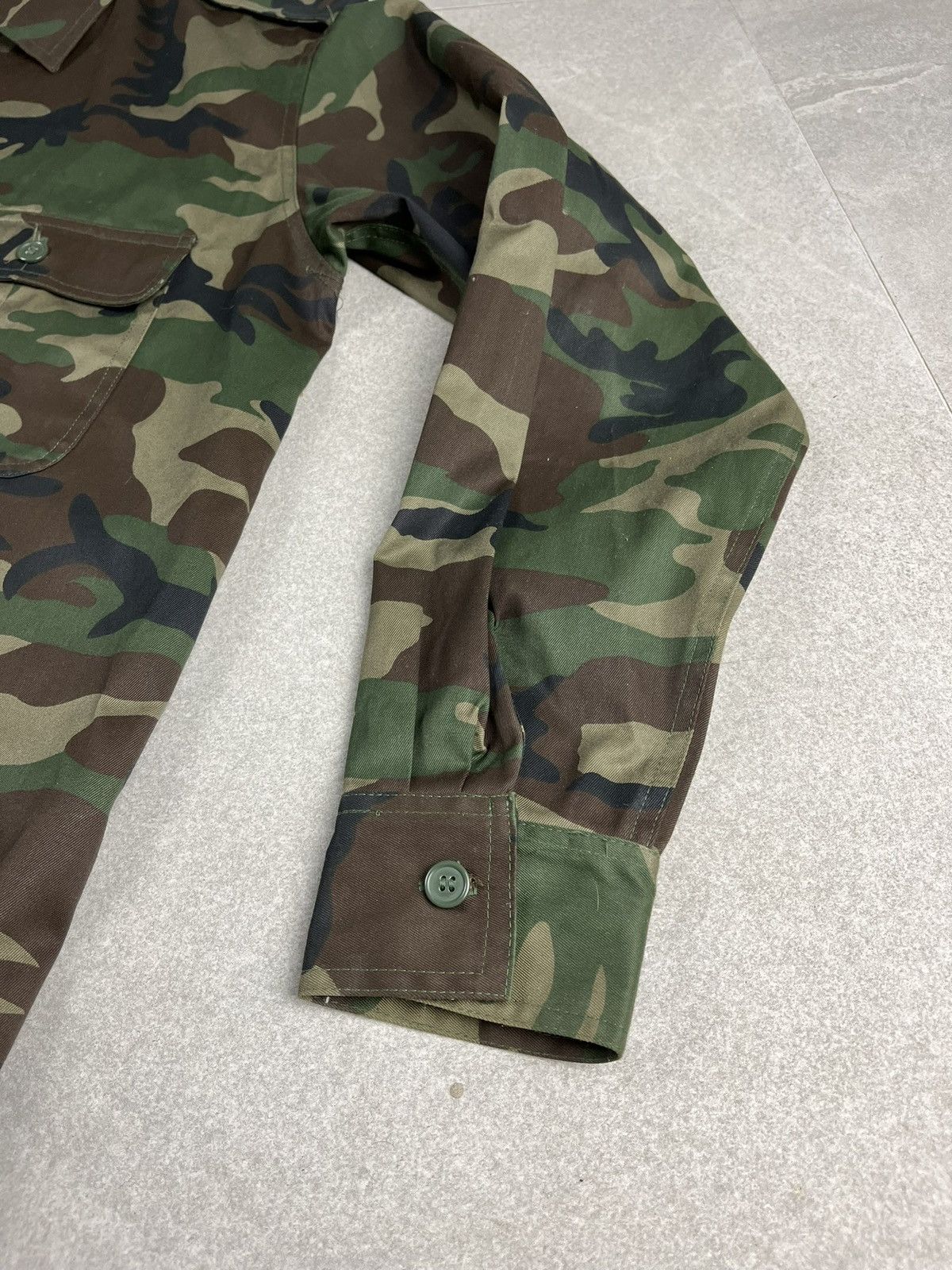 Vintage U.S.M.C. Shirt / SURVIVAL M-94 camouflage military jacket Size US XL / EU 56 / 4 - 8 Thumbnail