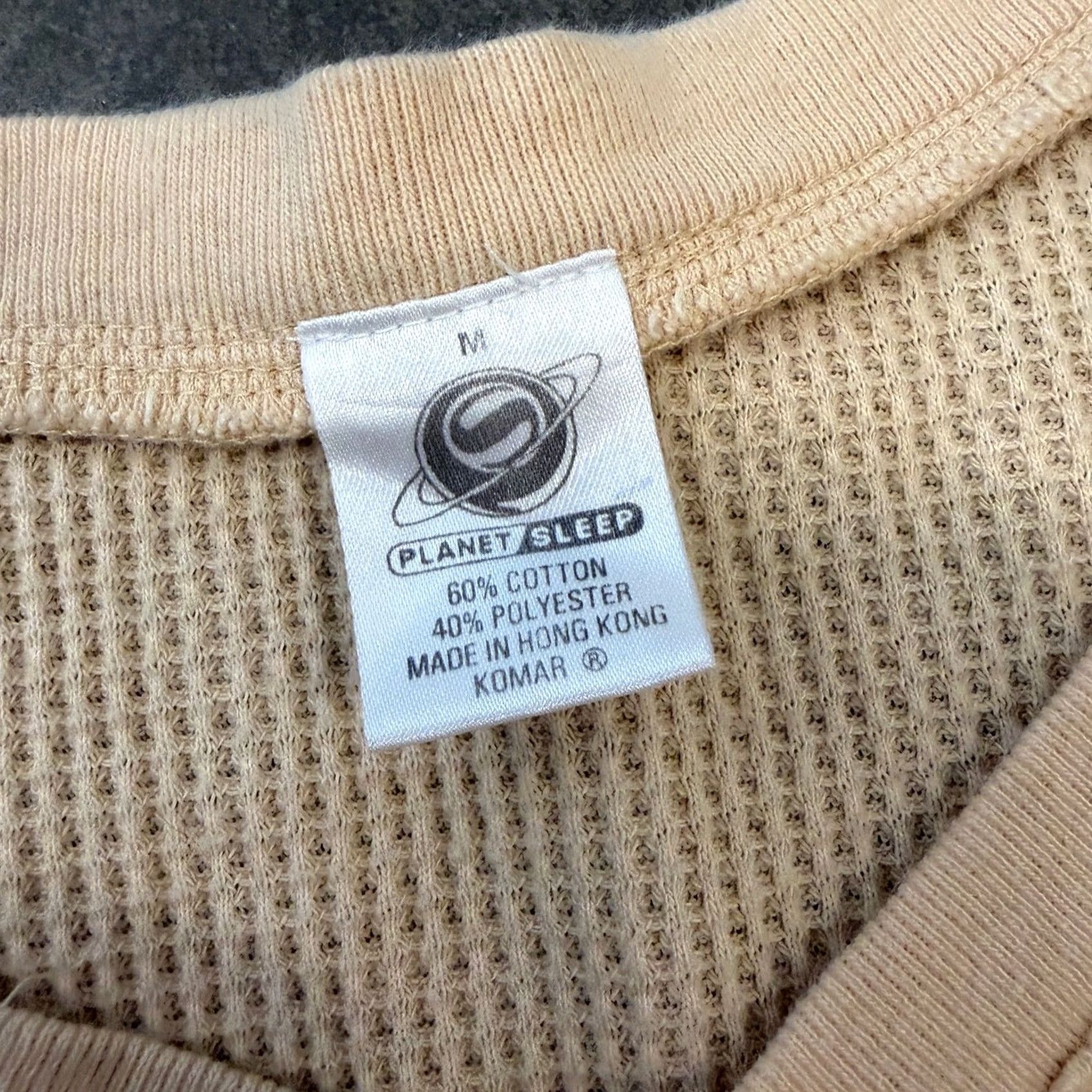 Vintage VINTAGE Y2K Beige Cream Waffle Knit Thermal Longsleeve Shirt Women’s Medium Size M / US 6-8 / IT 42-44 - 3 Thumbnail