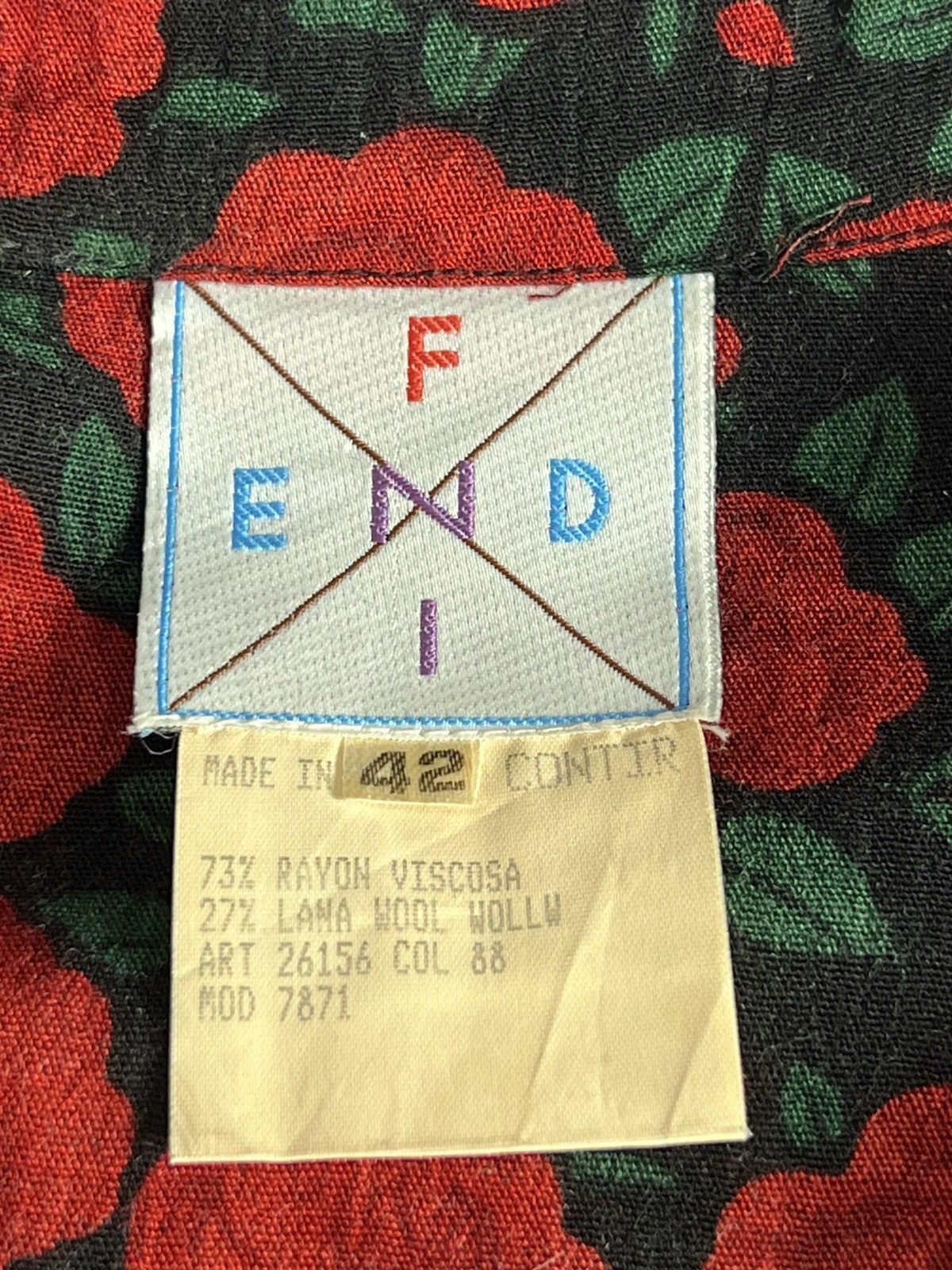 Fendi 70s Vintage Fendi Open Collar Shirt Size M / US 6-8 / IT 42-44 - 9 Thumbnail