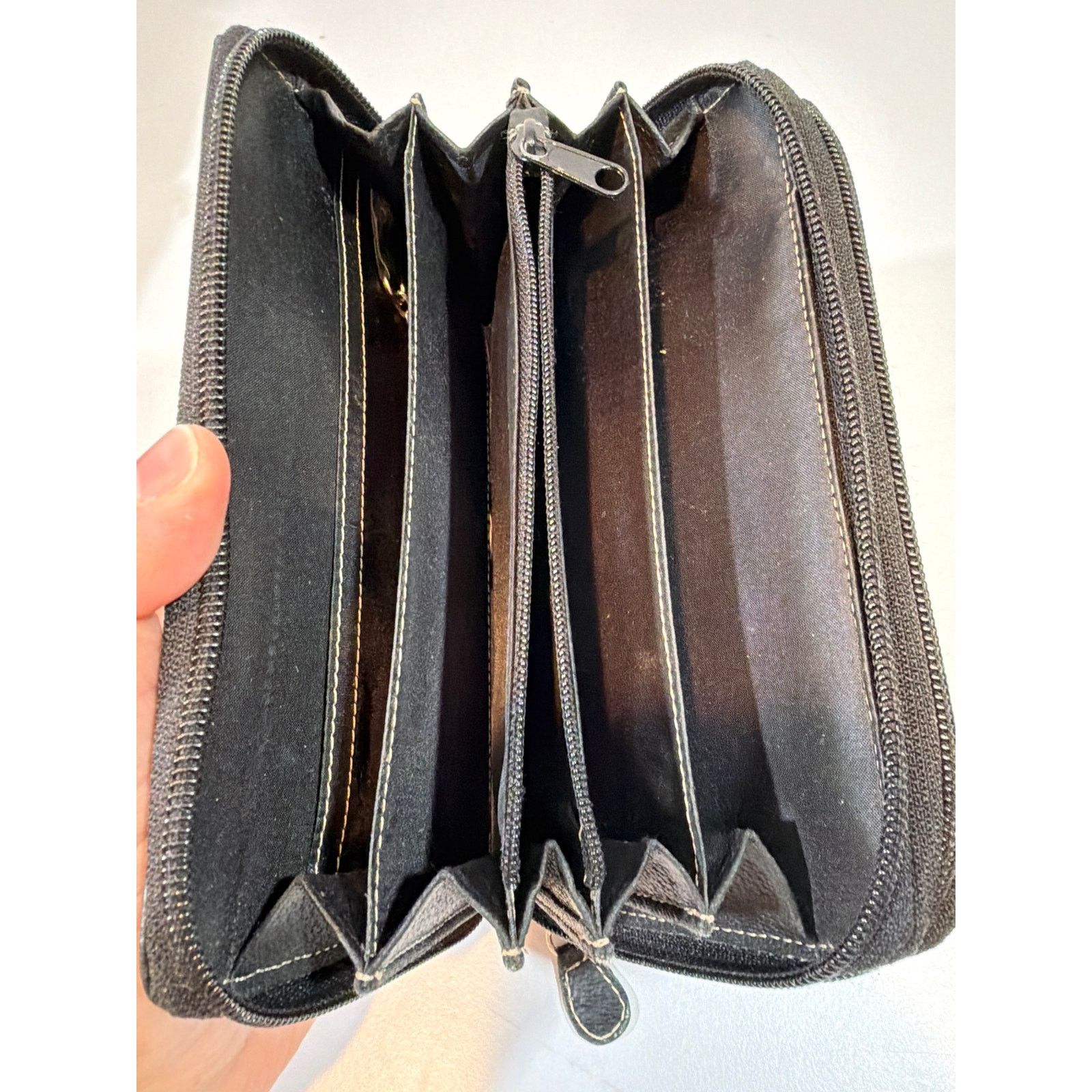 Other Mundi, My Big Fat Wristlet/ Wallet, Card & Picture Pockets Size ONE SIZE - 6 Thumbnail