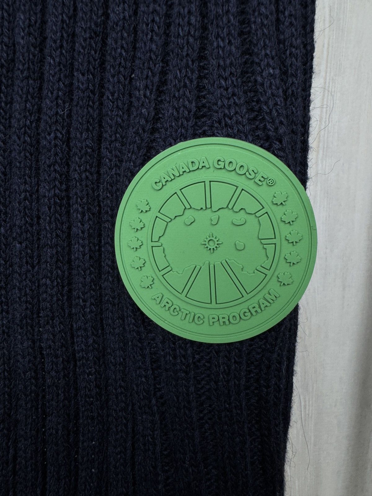 Canada Goose Canada Goose Rabbit Hair Wool Green patch navy blue scarf Size ONE SIZE - 4 Thumbnail